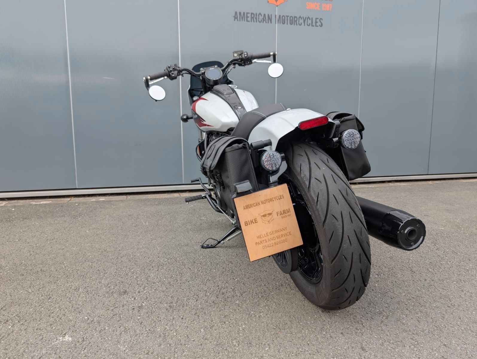 Fahrzeugabbildung Indian SPORT SCOUT * 101 STYLE * LIMITED+TECH