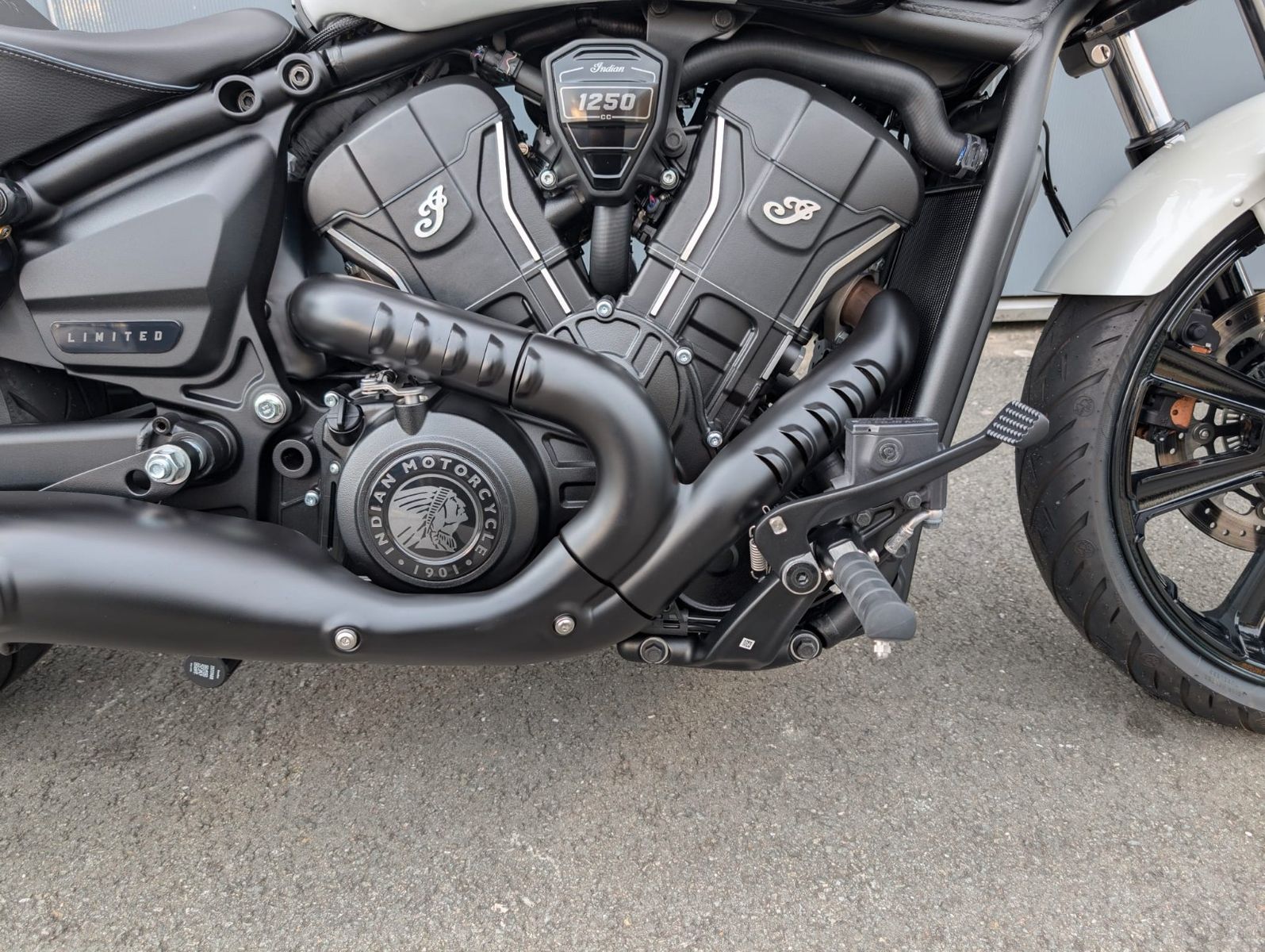 Fahrzeugabbildung Indian SPORT SCOUT * 101 STYLE * LIMITED+TECH