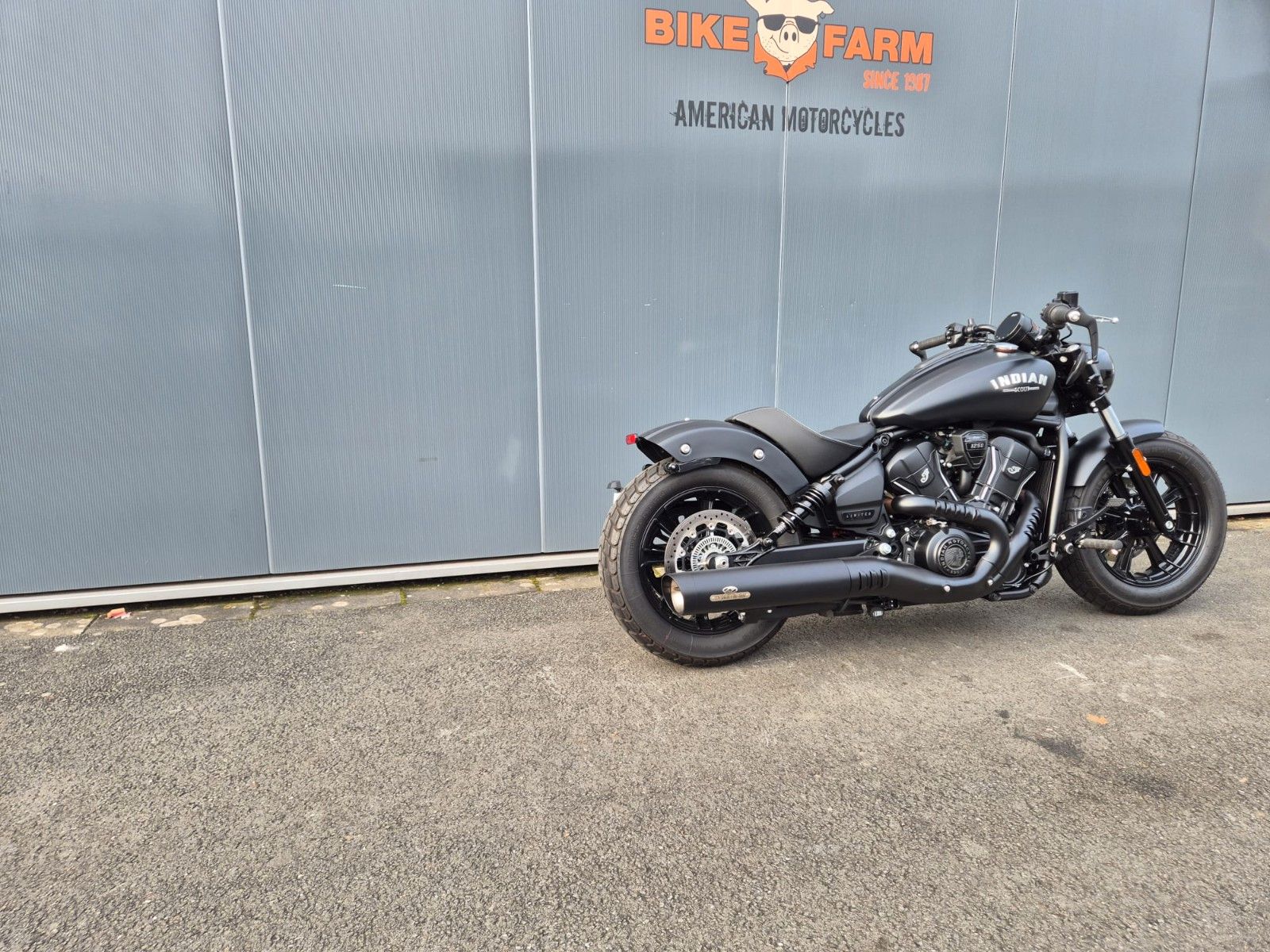 Fahrzeugabbildung Indian SCOUT BOBBER LIMITED+TECH *JEKILL&HYDE* 1. HAND