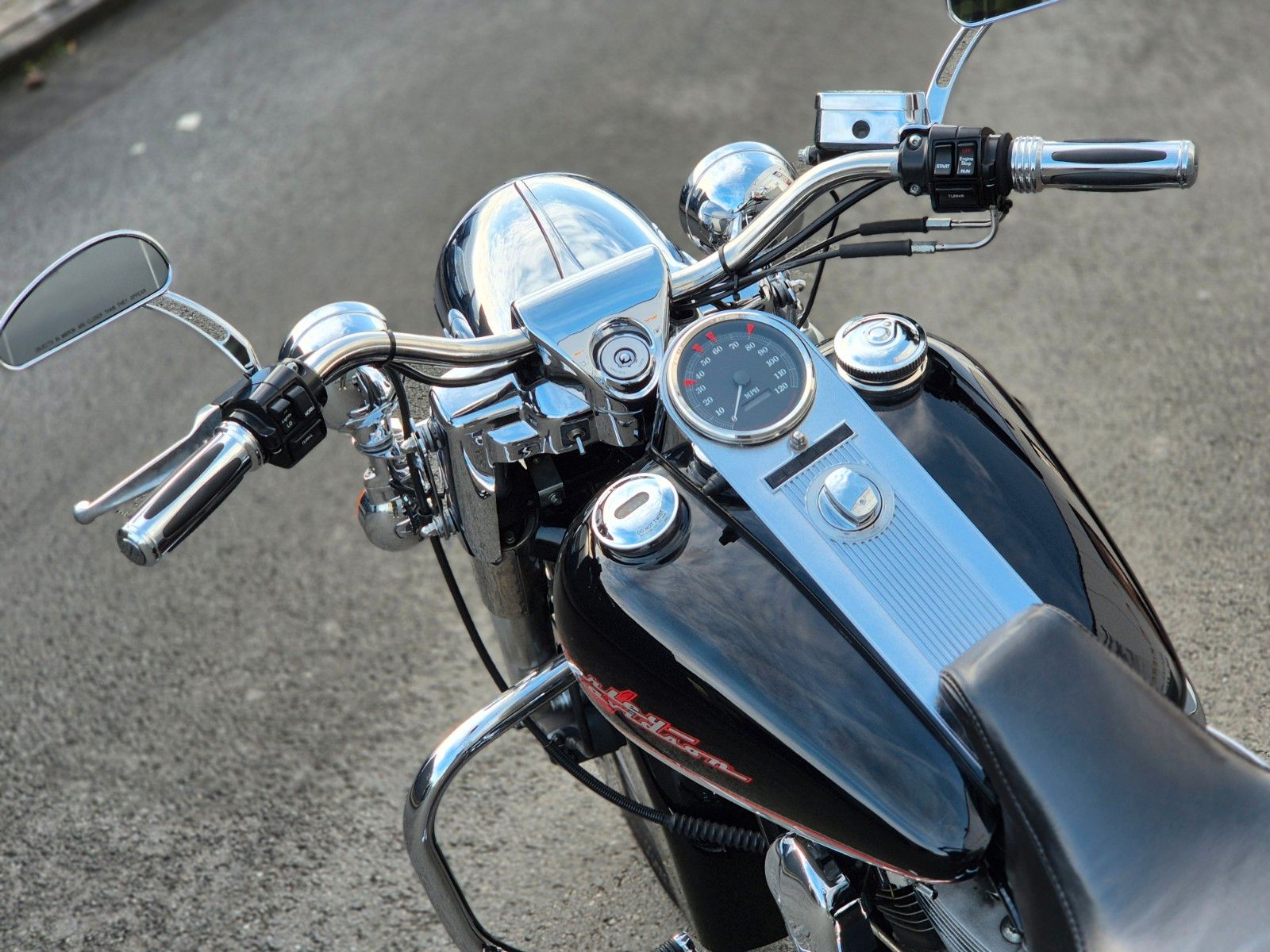 Fahrzeugabbildung Harley-Davidson FLHR °°ROAD KING°° -EVO-