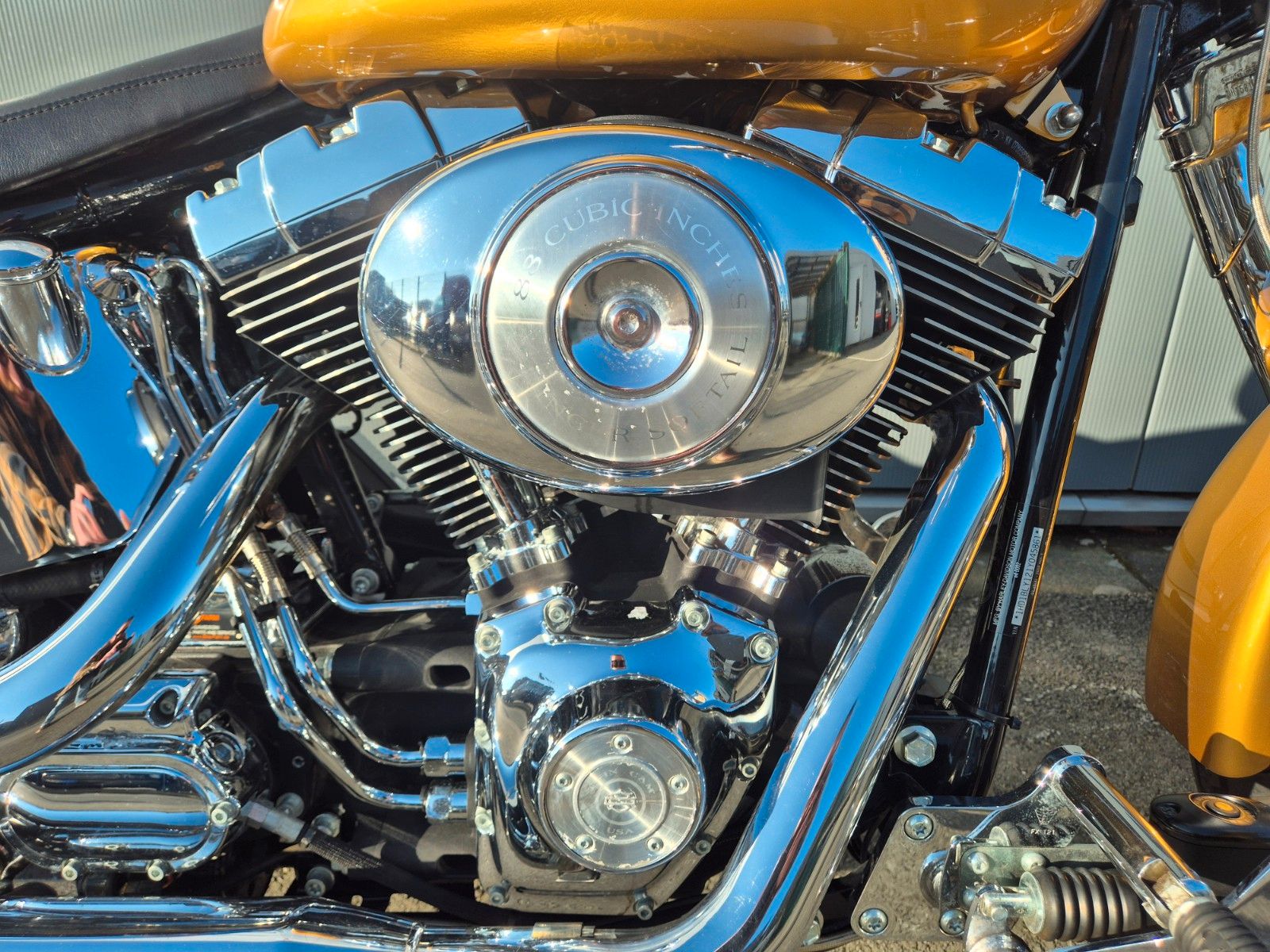 Fahrzeugabbildung Harley-Davidson FXSTS °°SOFTAIL SPRINGER°° -GOLD CUSTOM-