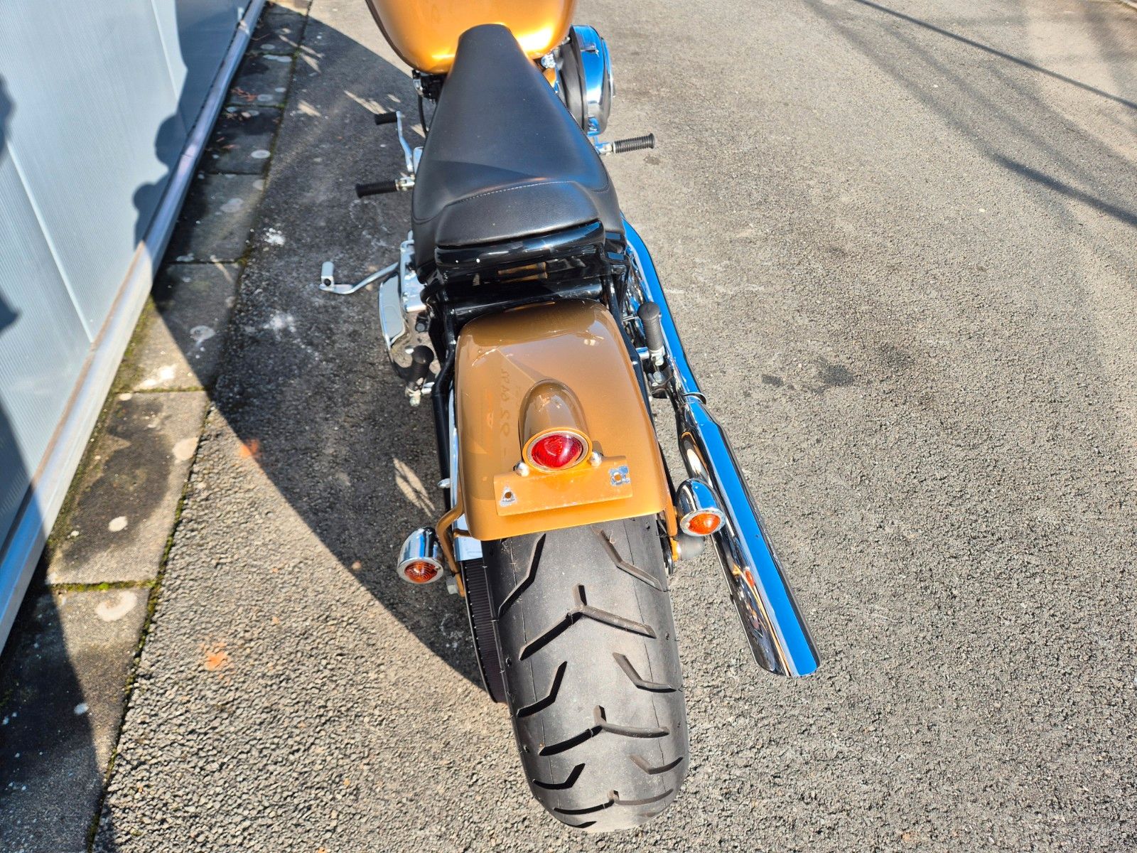 Fahrzeugabbildung Harley-Davidson FXSTS °°SOFTAIL SPRINGER°° -GOLD CUSTOM-