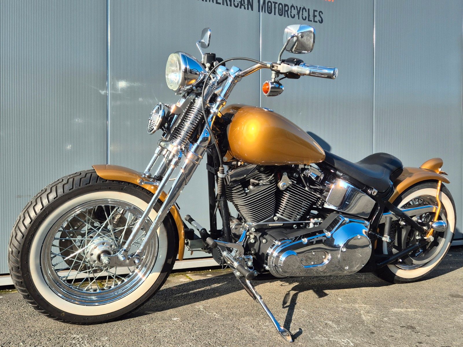 Fahrzeugabbildung Harley-Davidson FXSTS °°SOFTAIL SPRINGER°° -GOLD CUSTOM-