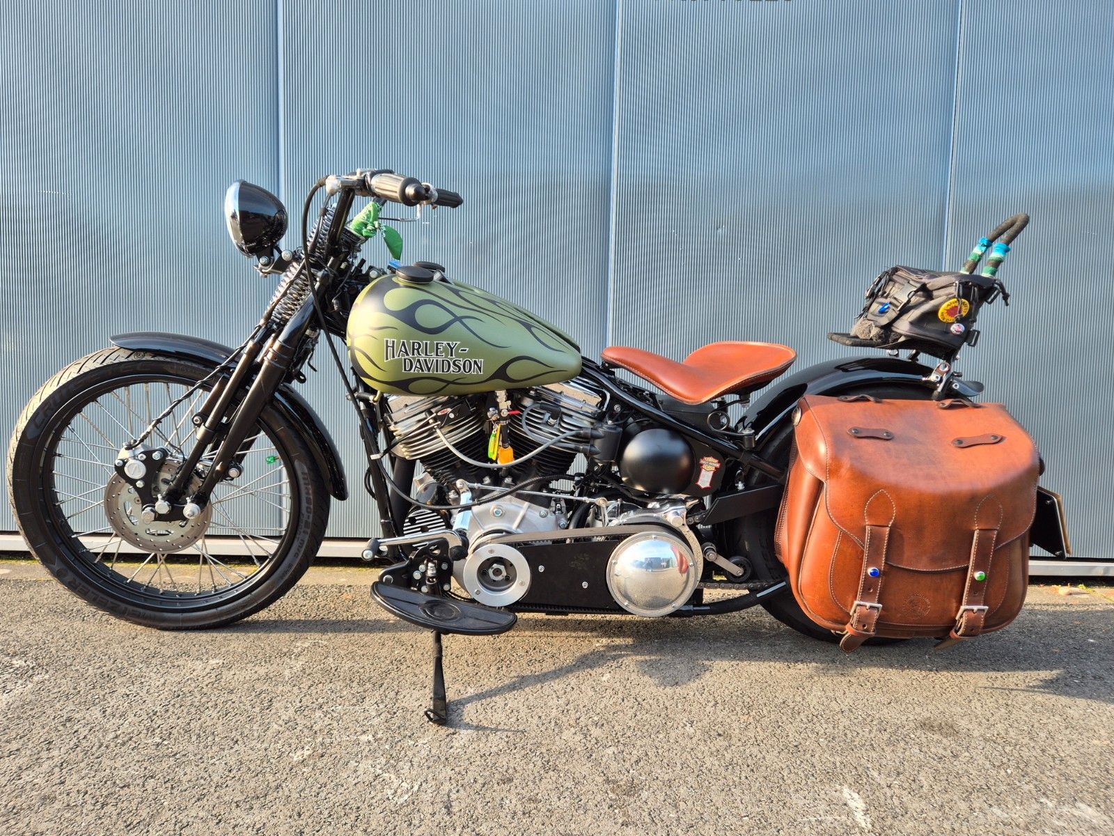 Fahrzeugabbildung Harley-Davidson FL °°PANHEAD CHOPPER°° *GREEN GHOST*