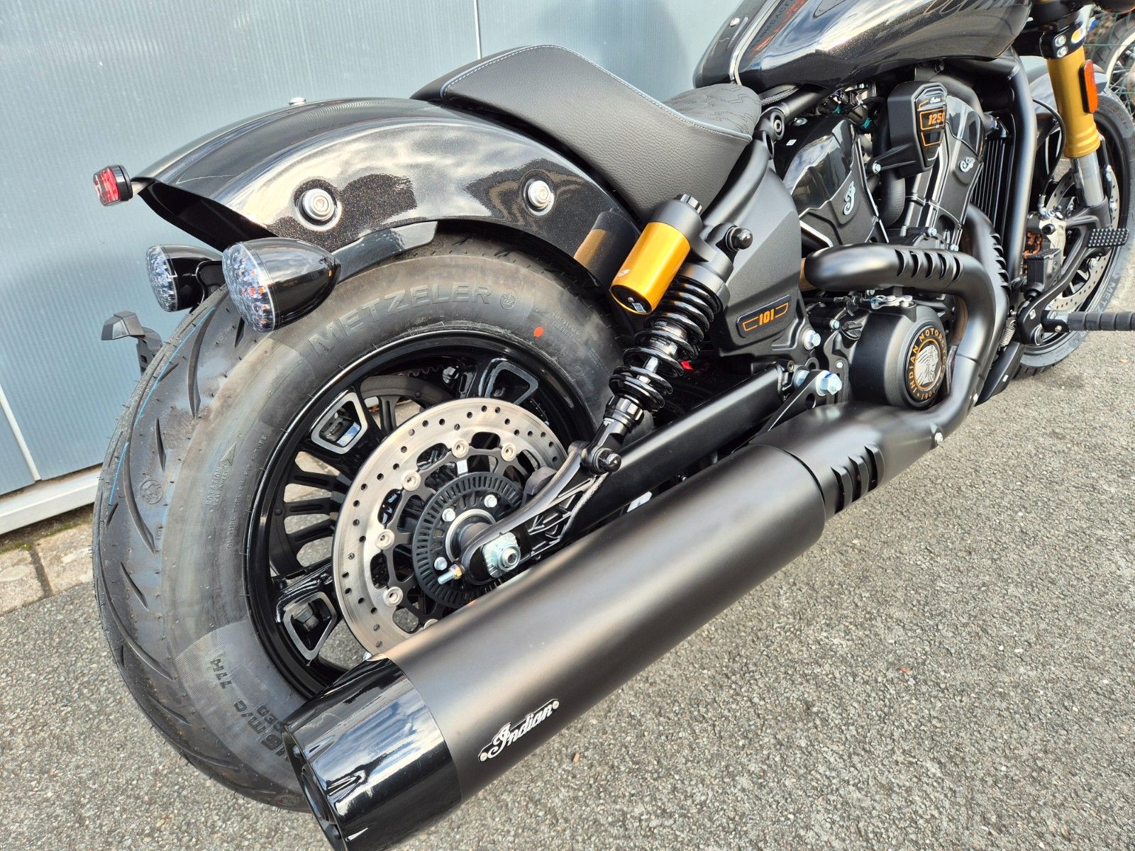 Fahrzeugabbildung Indian SCOUT 101 * BLACK CRYSTAL * SOFORT