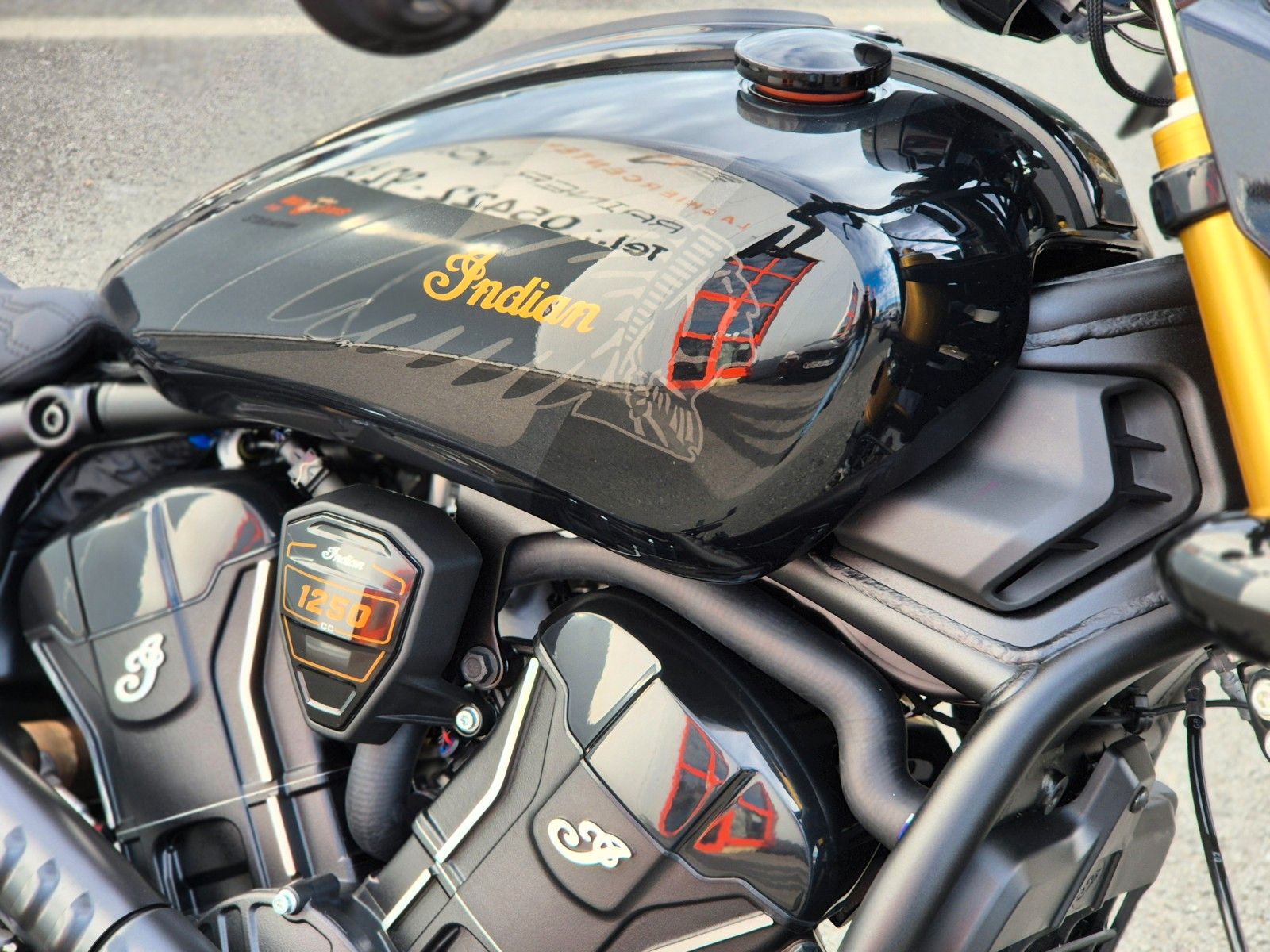 Fahrzeugabbildung Indian SCOUT 101 * BLACK CRYSTAL * SOFORT