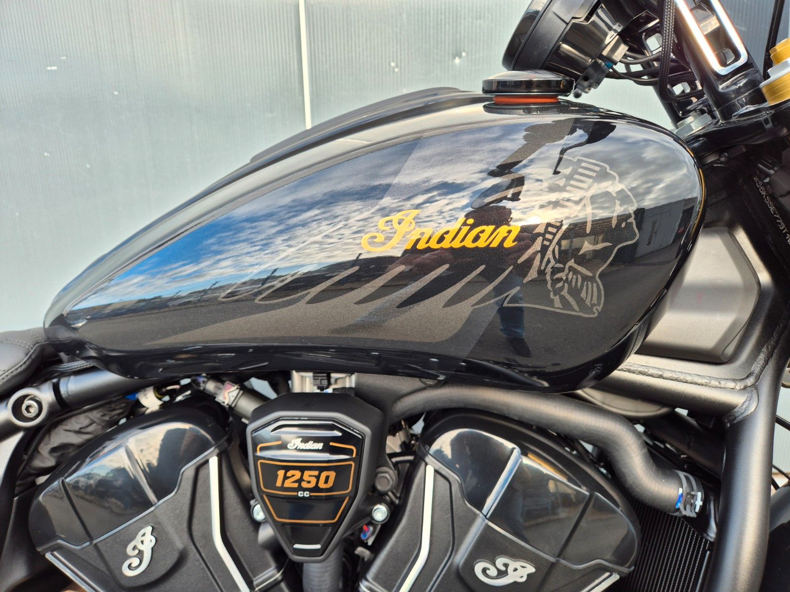 Fahrzeugabbildung Indian SCOUT 101 * BLACK CRYSTAL * SOFORT