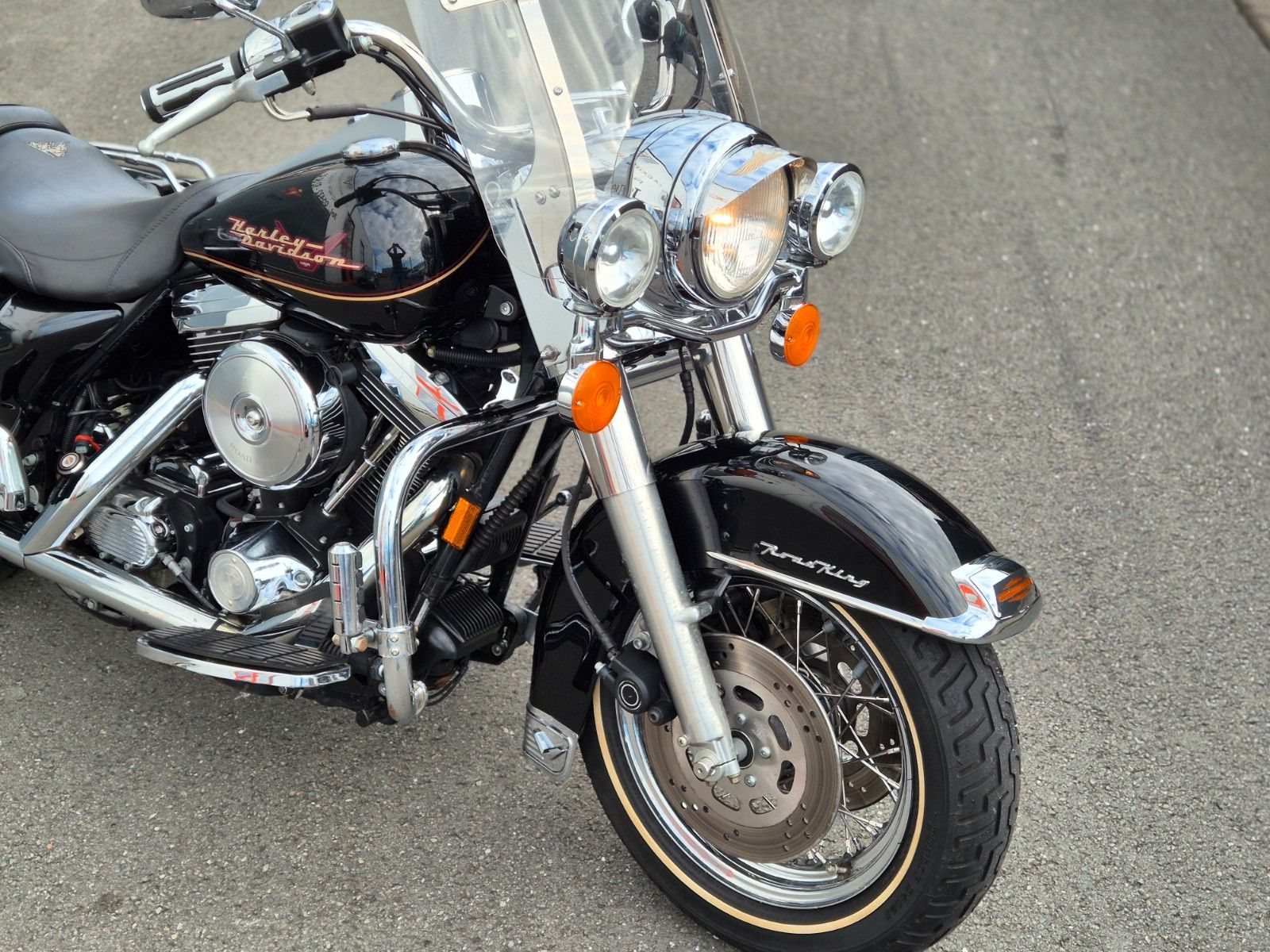 Fahrzeugabbildung Harley-Davidson FLHR °°ROAD KING EVO°° 98' DEUTSCHES MODELL