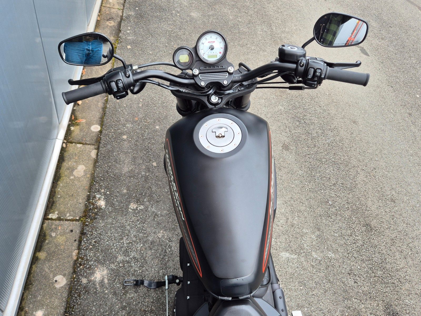 Fahrzeugabbildung Harley-Davidson XL1200 X °°SPORTSTER _LEGENDE°° *REMUS AUSPUFF*