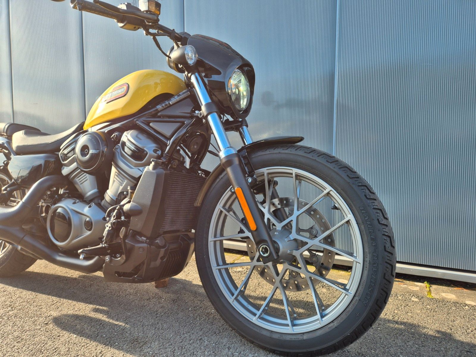 Fahrzeugabbildung Harley-Davidson RH975 °°NIGHTSTER SPECIAL°°