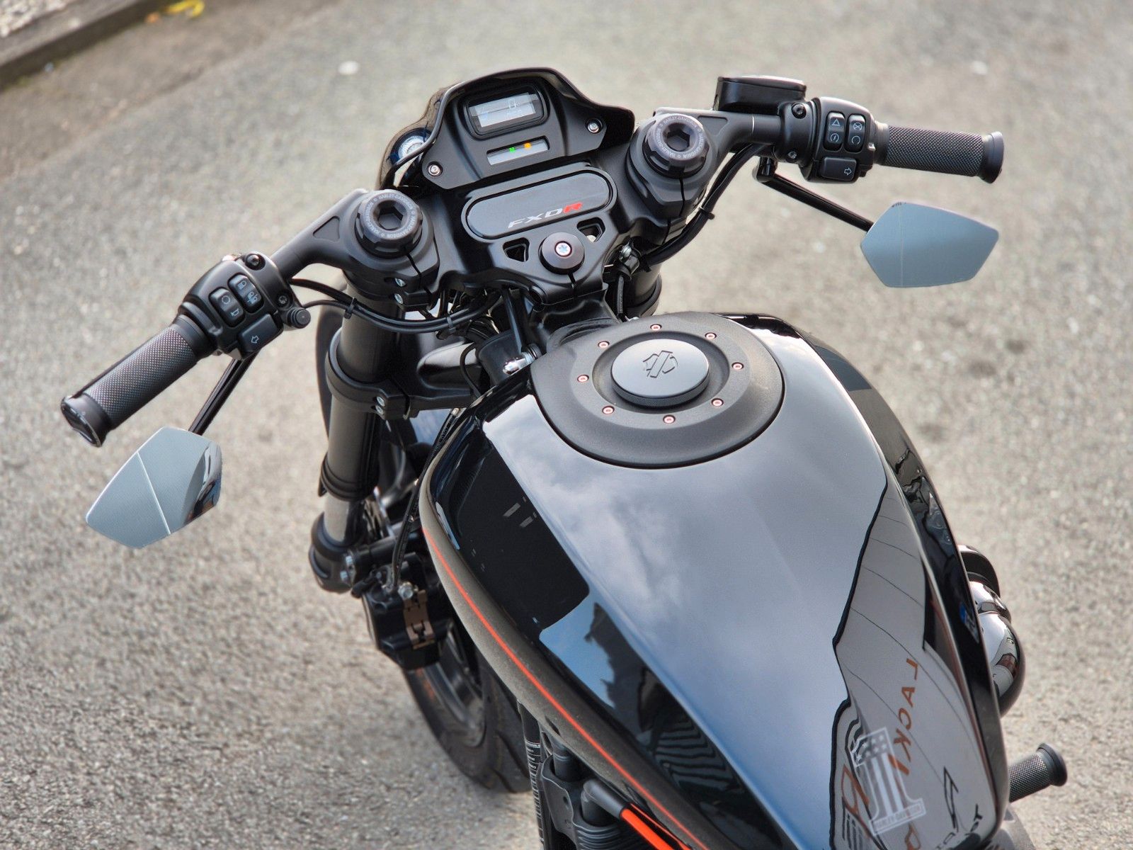 Fahrzeugabbildung Harley-Davidson FXDR 114 °°CUSTOM SOFTAIL°° - THUNDERBIKE -