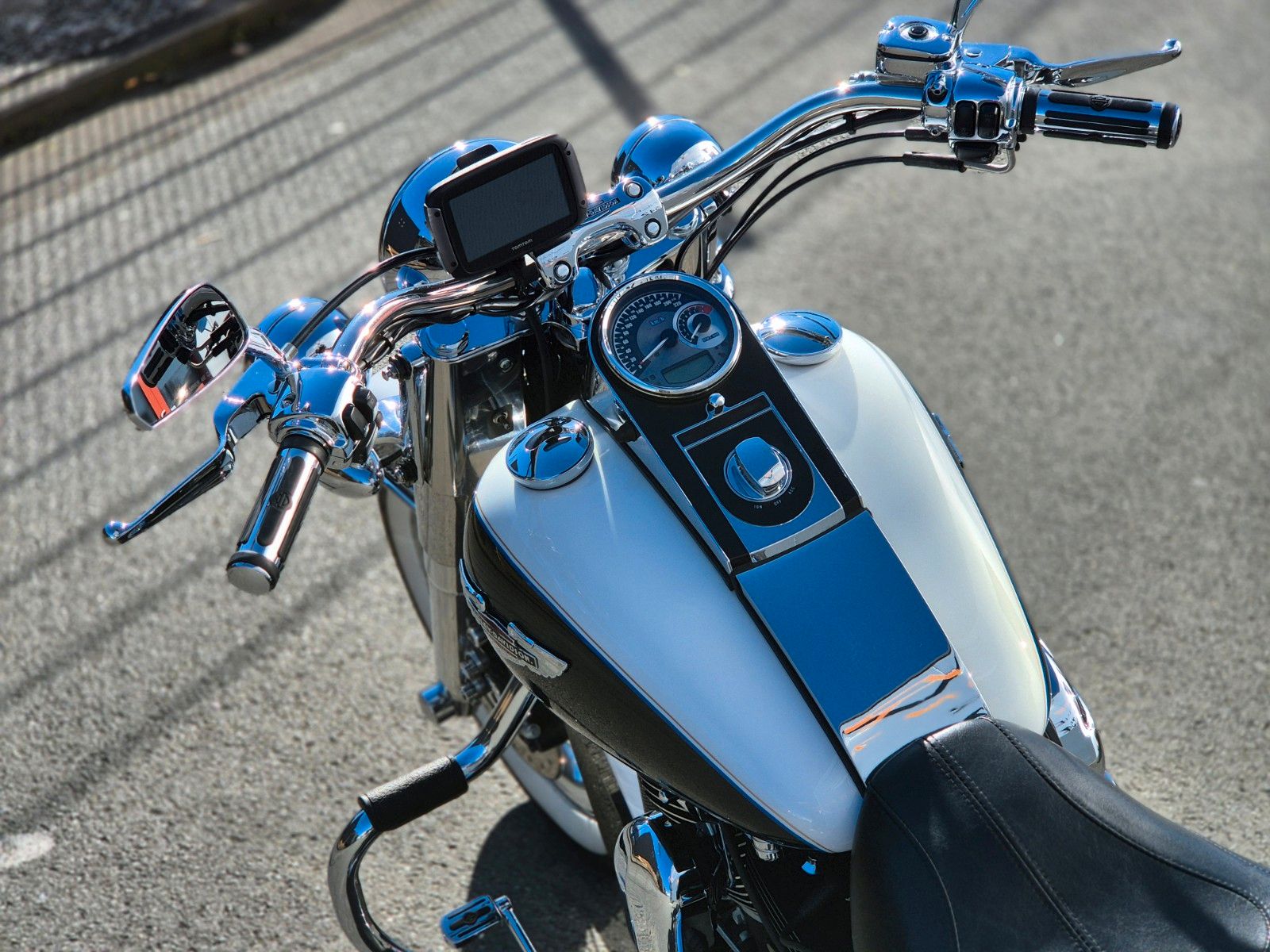 Fahrzeugabbildung Harley-Davidson FLSTN °°SOFTAIL DELUXE°°-KESS TECH - TOP ZUSTAND