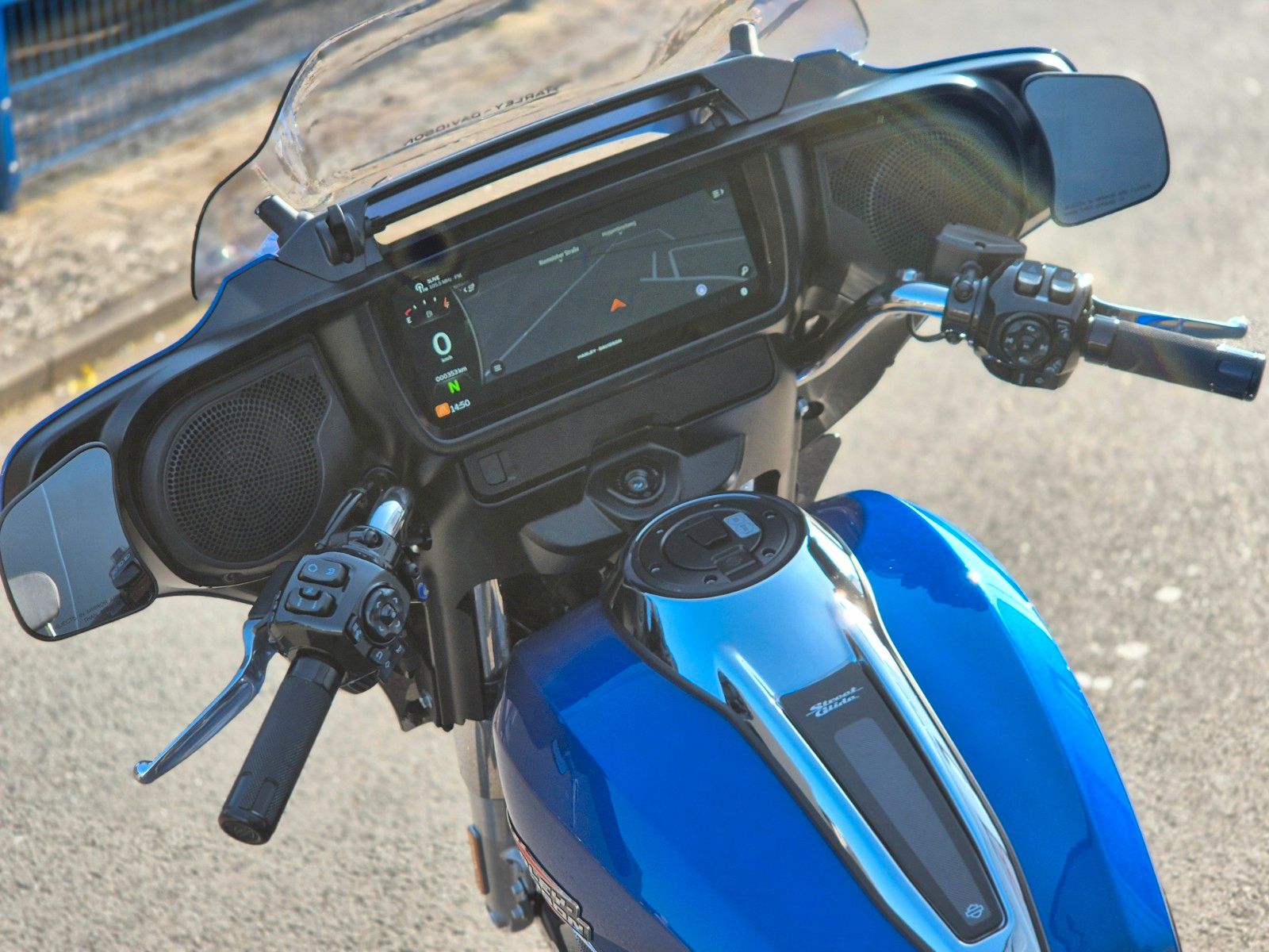 Fahrzeugabbildung Harley-Davidson °°STREET GLIDE°° - KESS TECH AUSPUFF -