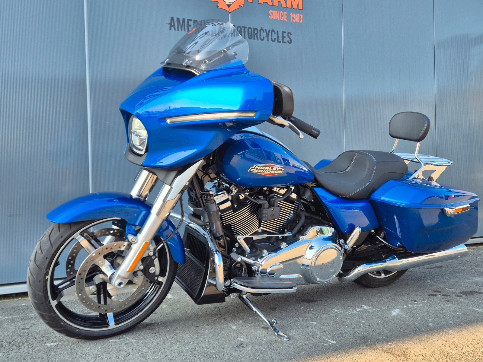 Fahrzeugabbildung Harley-Davidson °°STREET GLIDE°° - KESS TECH AUSPUFF -