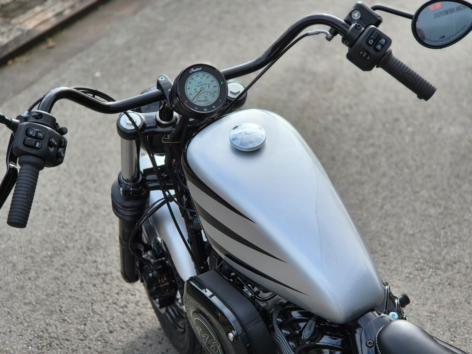 Fahrzeugabbildung Indian CHIEF BOBBER °°XL CUSTOM°° -JEKILL&HYDE-