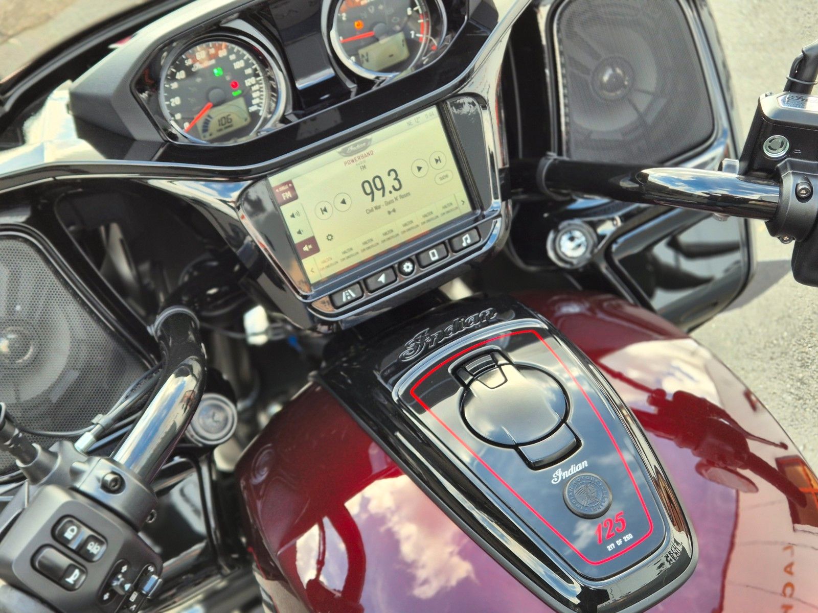 Fahrzeugabbildung Indian CHALLENGER-125 JAHRE ANV - LIMITED - 217 of 250