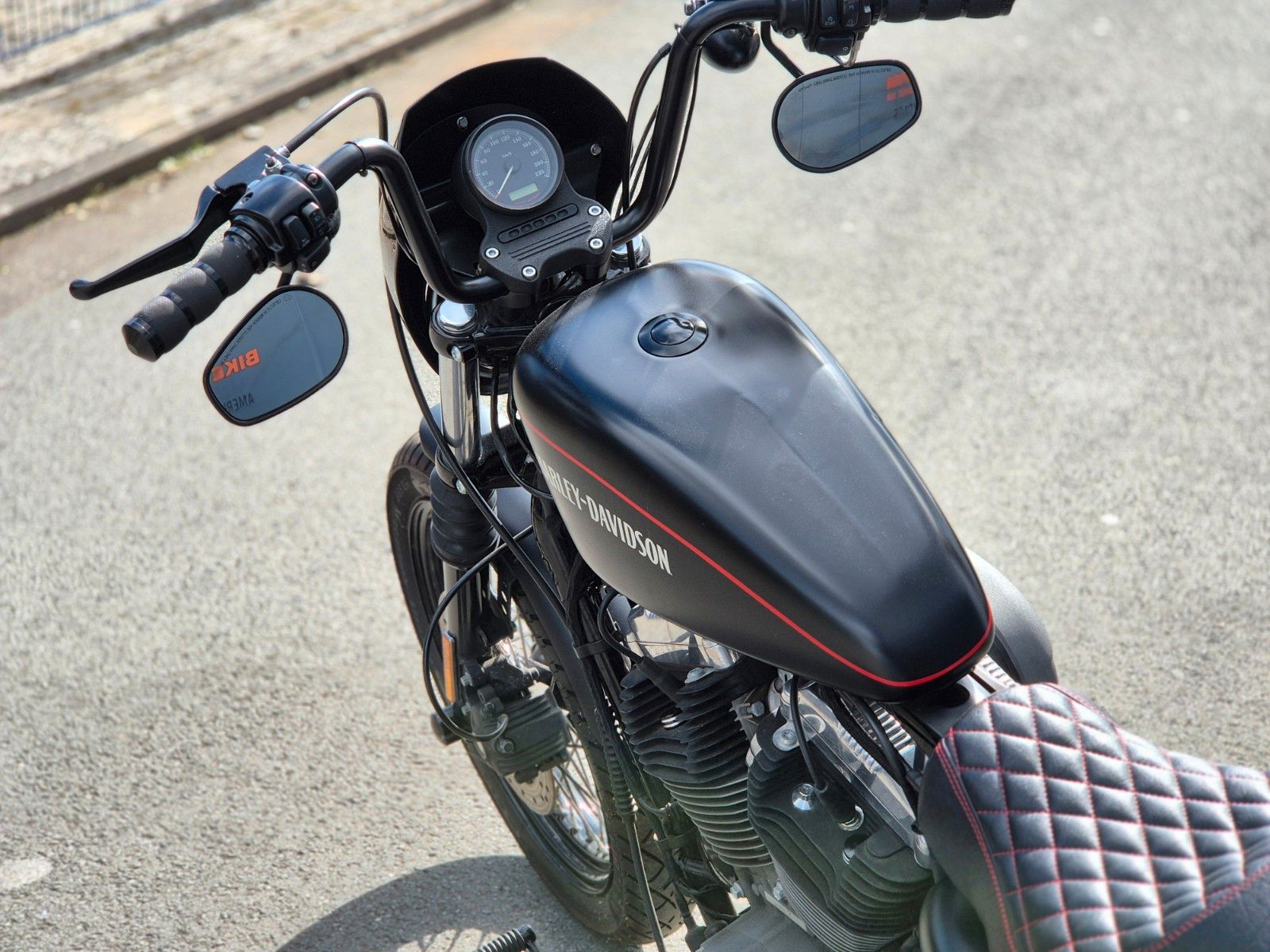 Fahrzeugabbildung Harley-Davidson XL1200 N °°IRON 1200°° SPORTSTER