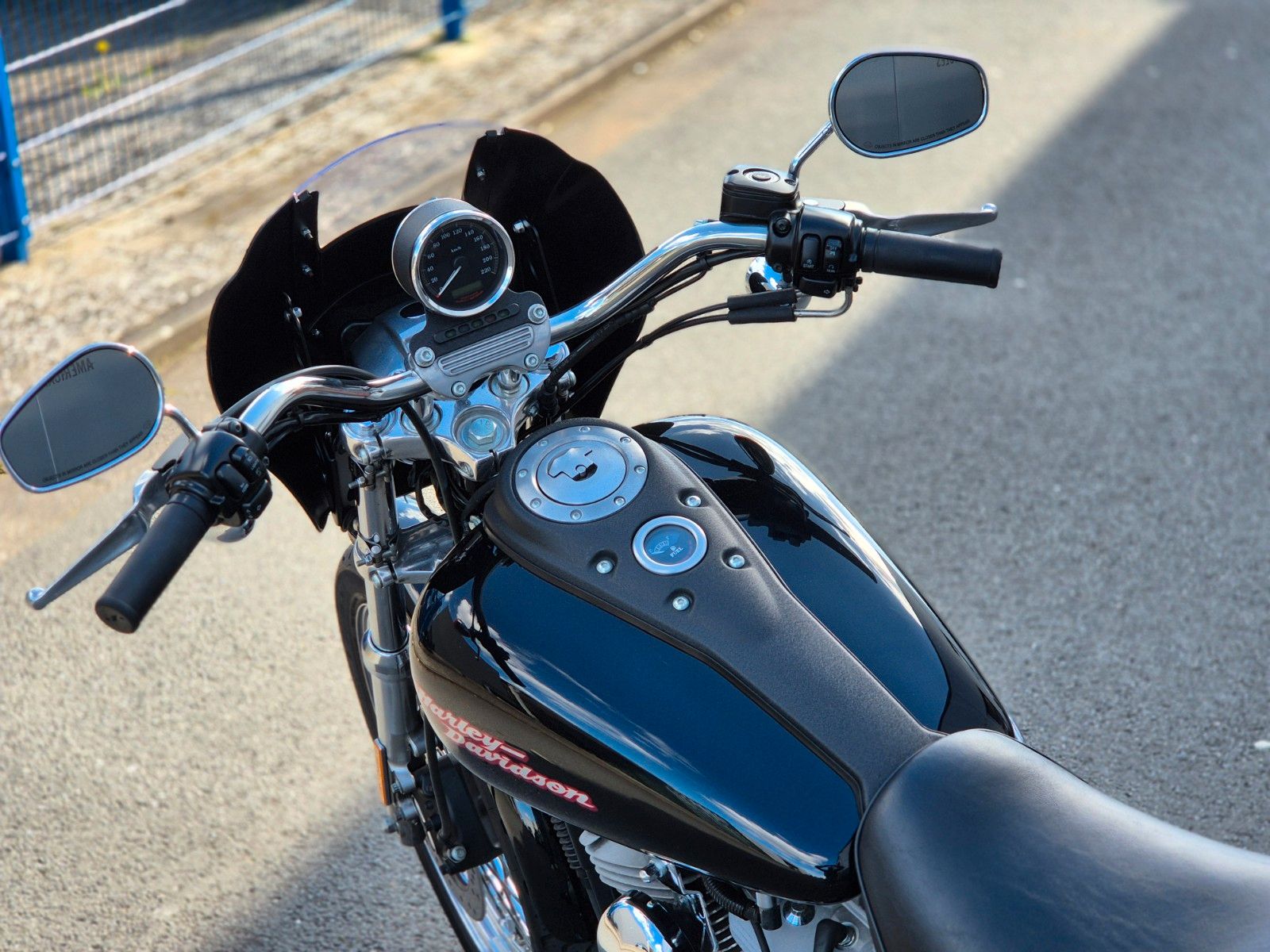 Fahrzeugabbildung Harley-Davidson FXDI °°DYNA SUPER GLIDE°° - CLUB STYLE LIGHT -