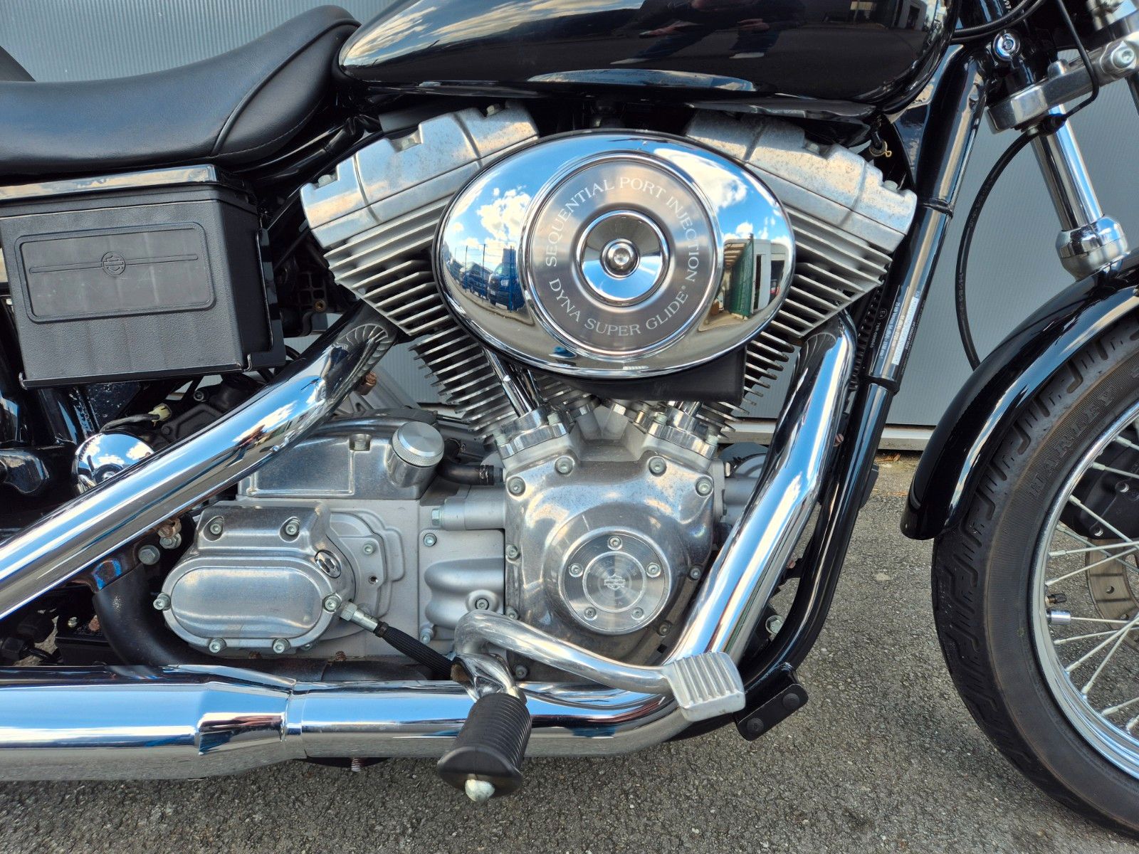 Fahrzeugabbildung Harley-Davidson FXDI °°DYNA SUPER GLIDE°° - CLUB STYLE LIGHT -