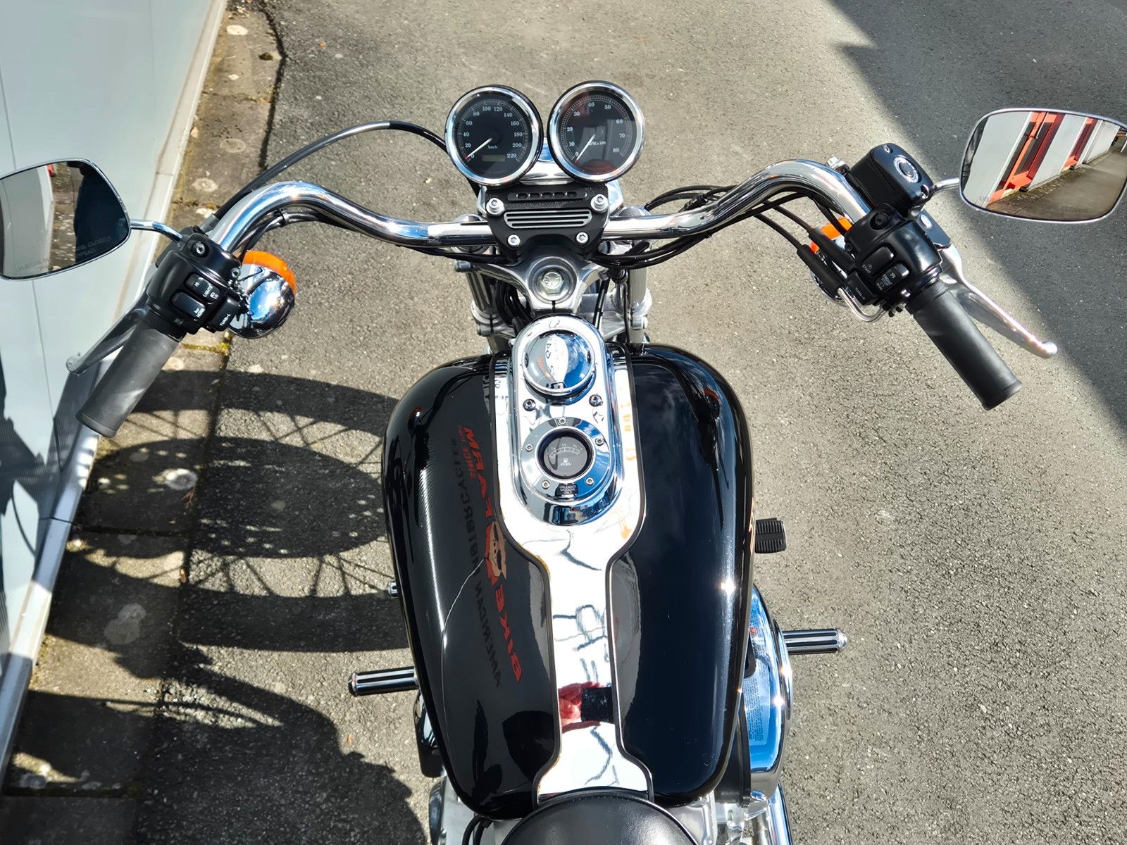 Fahrzeugabbildung Harley-Davidson FXD °°DYNA SUPER GLIDE°° - VERGASER-
