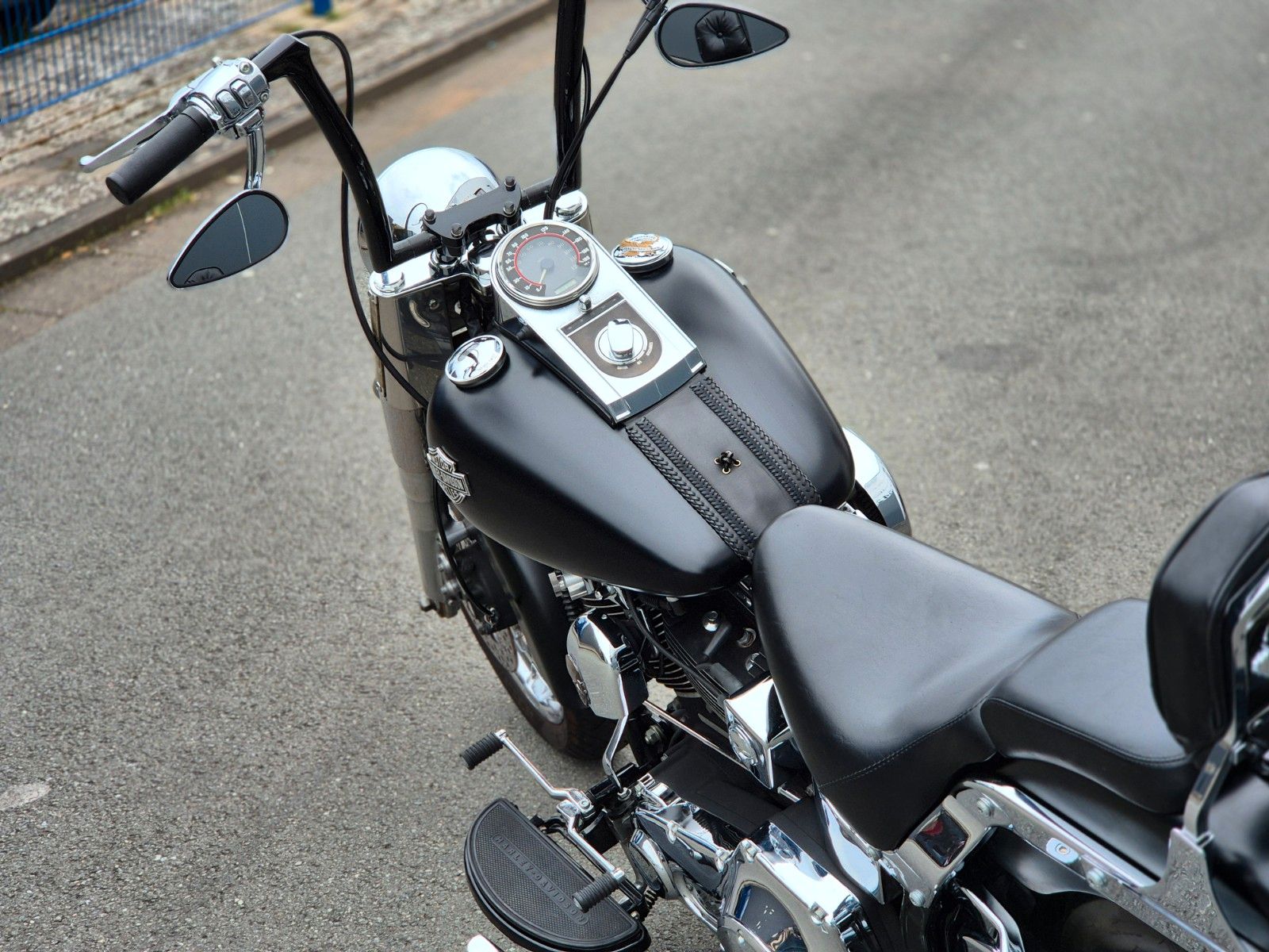 Fahrzeugabbildung Harley-Davidson FLSTF °°FAT BOY CHOPPER°° 'O6 -PENZL AUSPUFF-