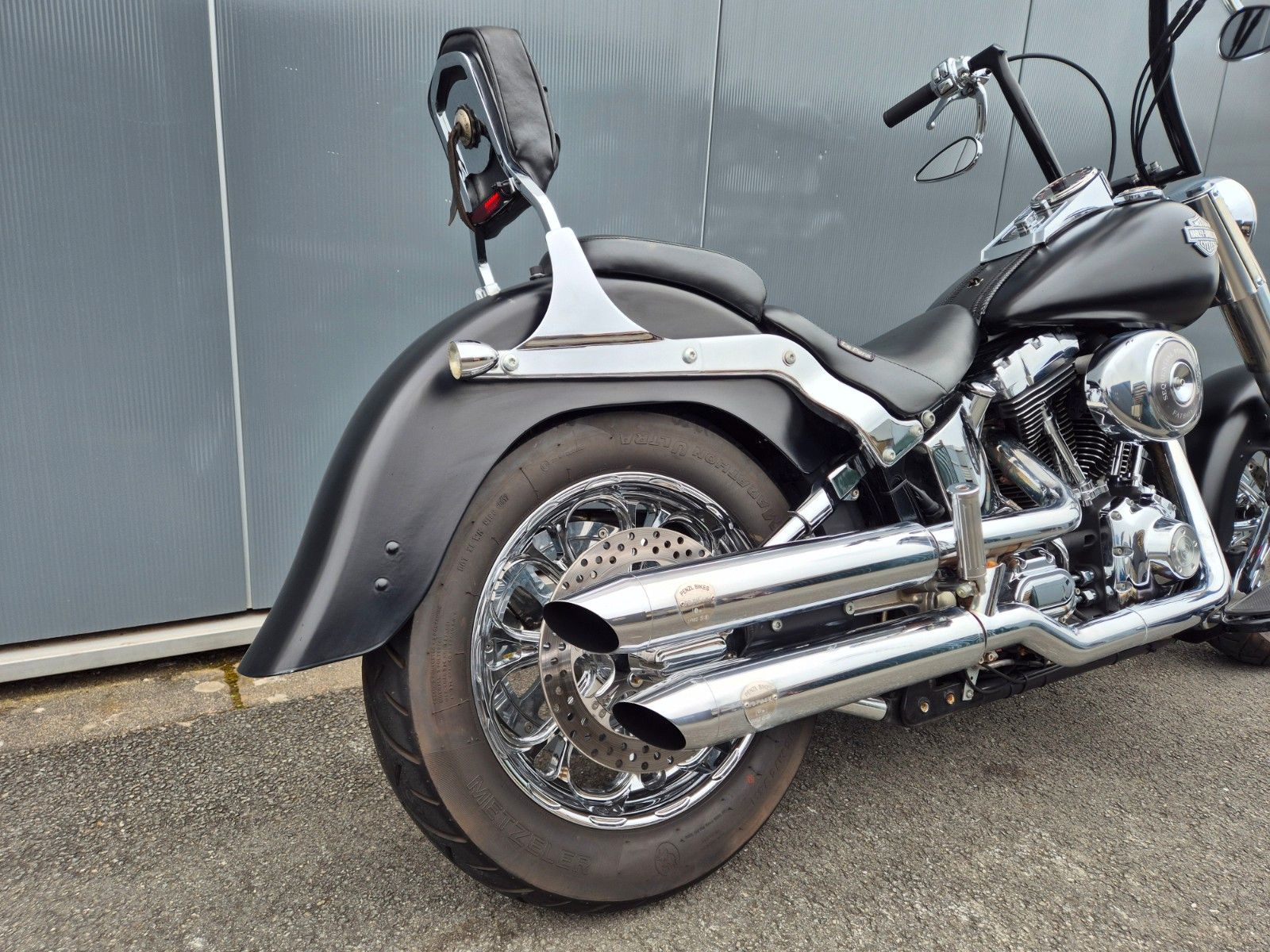 Fahrzeugabbildung Harley-Davidson FLSTF °°FAT BOY CHOPPER°° 'O6 -PENZL AUSPUFF-