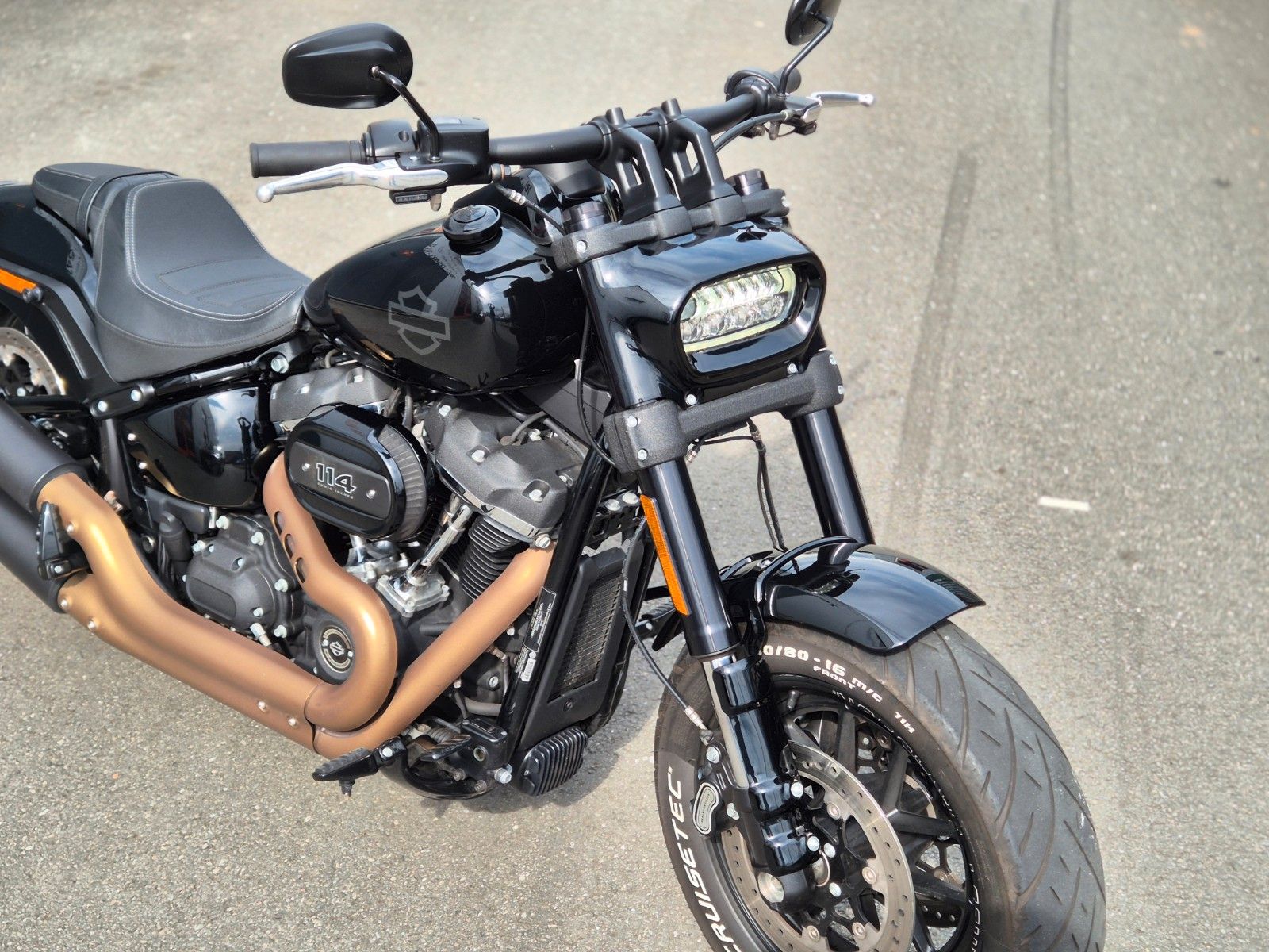 Fahrzeugabbildung Harley-Davidson FXFBS °°FAT BOB 114°°-JEKILL&HYDE-AIRRIDE-