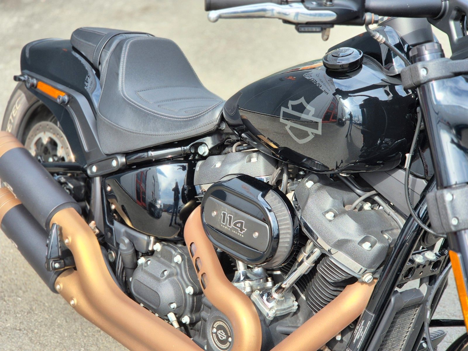 Fahrzeugabbildung Harley-Davidson FXFBS °°FAT BOB 114°°-JEKILL&HYDE-AIRRIDE-