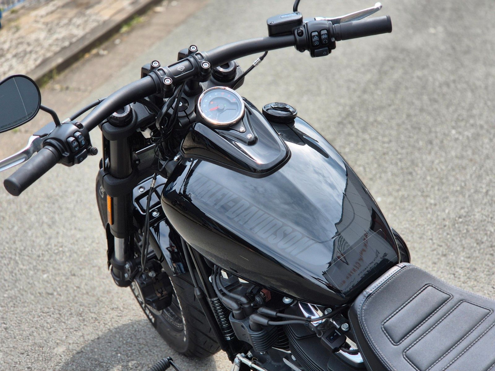 Fahrzeugabbildung Harley-Davidson FXFBS °°FAT BOB 114°°-JEKILL&HYDE-AIRRIDE-