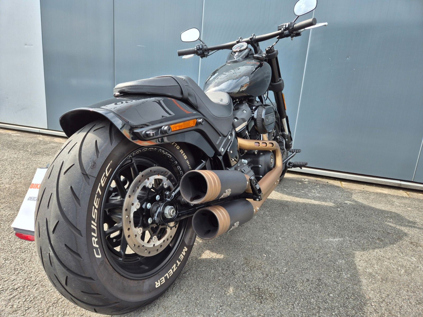 Fahrzeugabbildung Harley-Davidson FXFBS °°FAT BOB 114°°-JEKILL&HYDE-AIRRIDE-