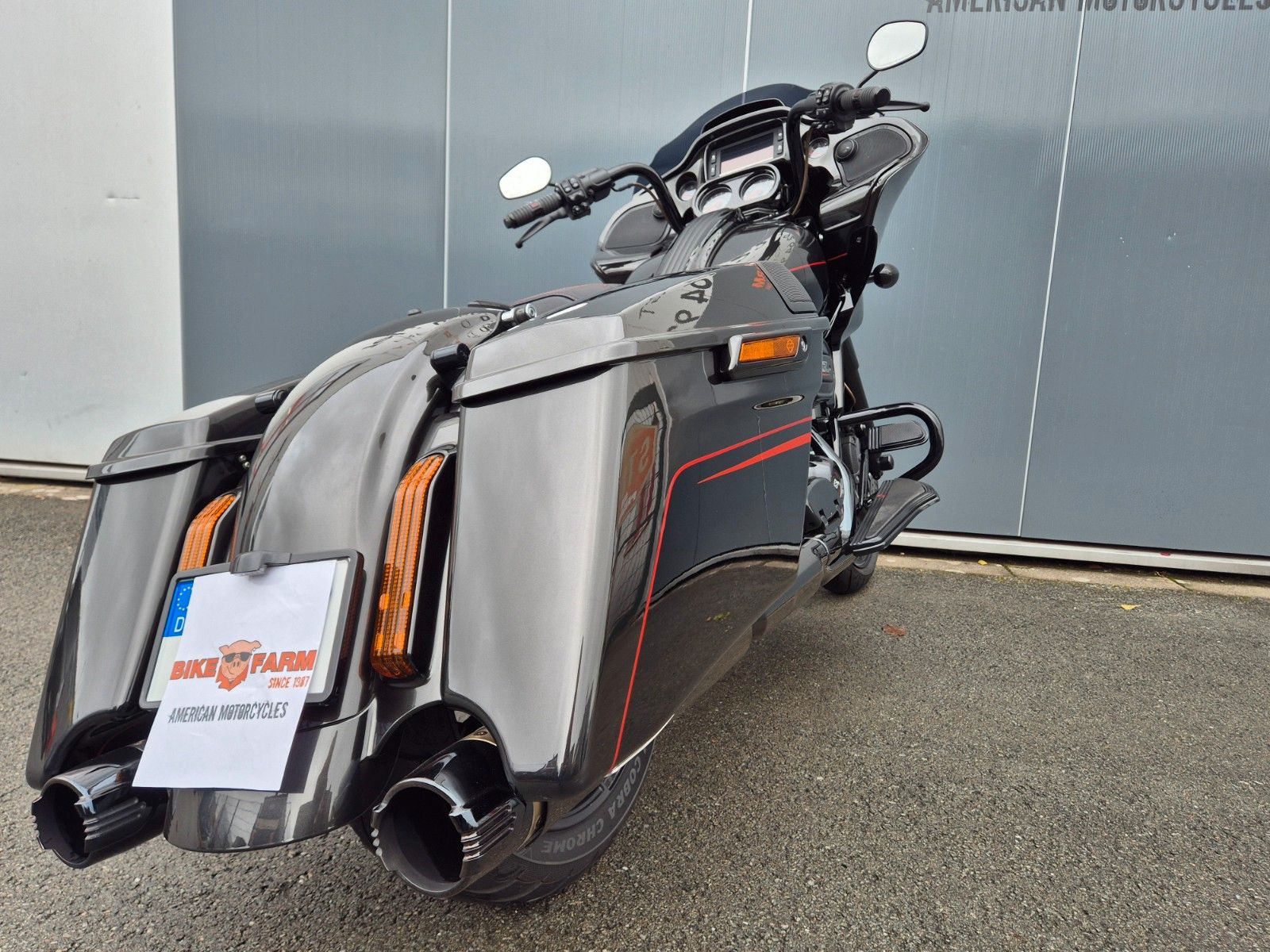 Fahrzeugabbildung Harley-Davidson FLTRXSE°°CVO ROAD GLIDE CUSTOM°° *PENZL AUSPUFF*