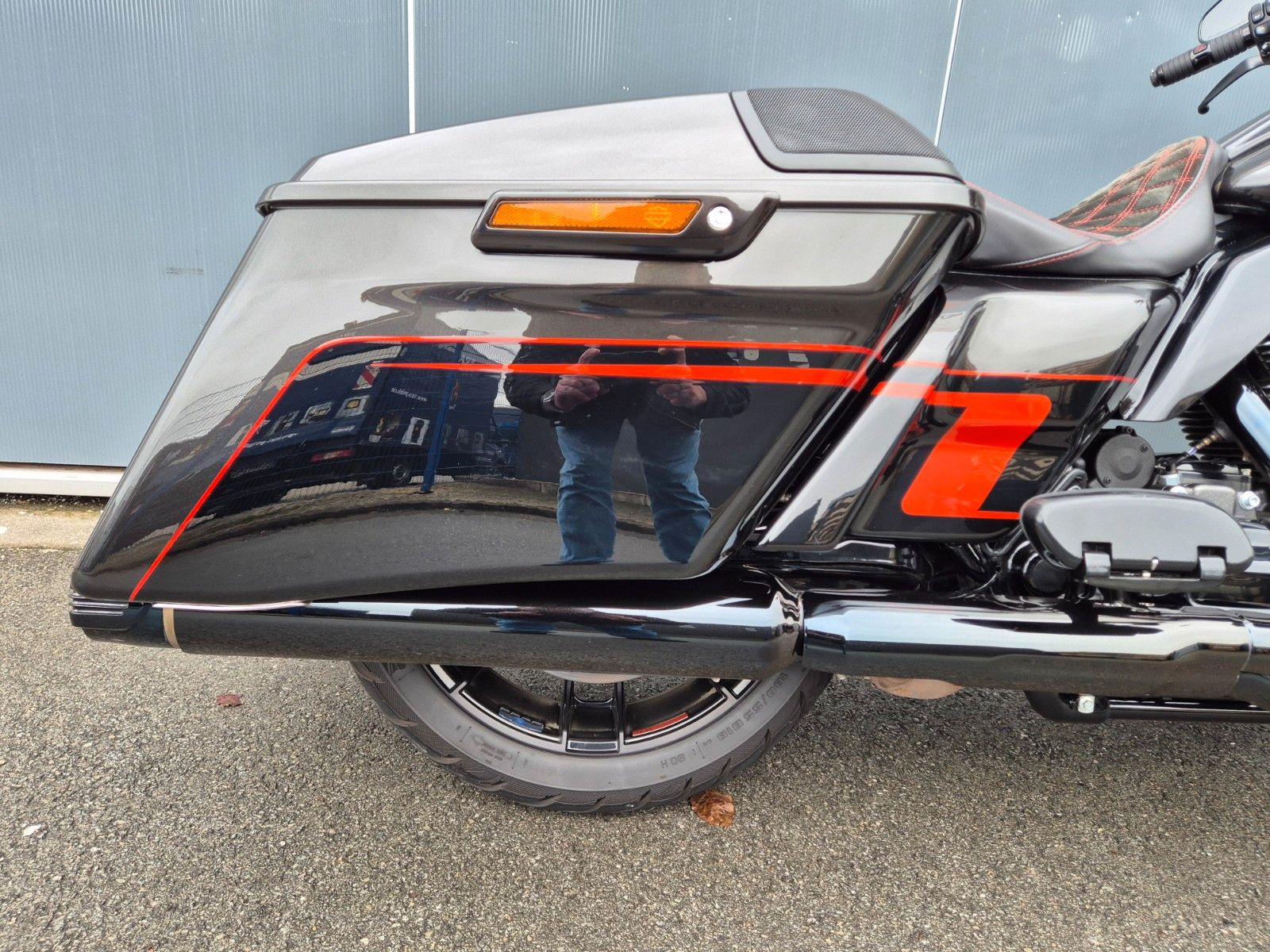 Fahrzeugabbildung Harley-Davidson FLTRXSE°°CVO ROAD GLIDE CUSTOM°° *PENZL AUSPUFF*