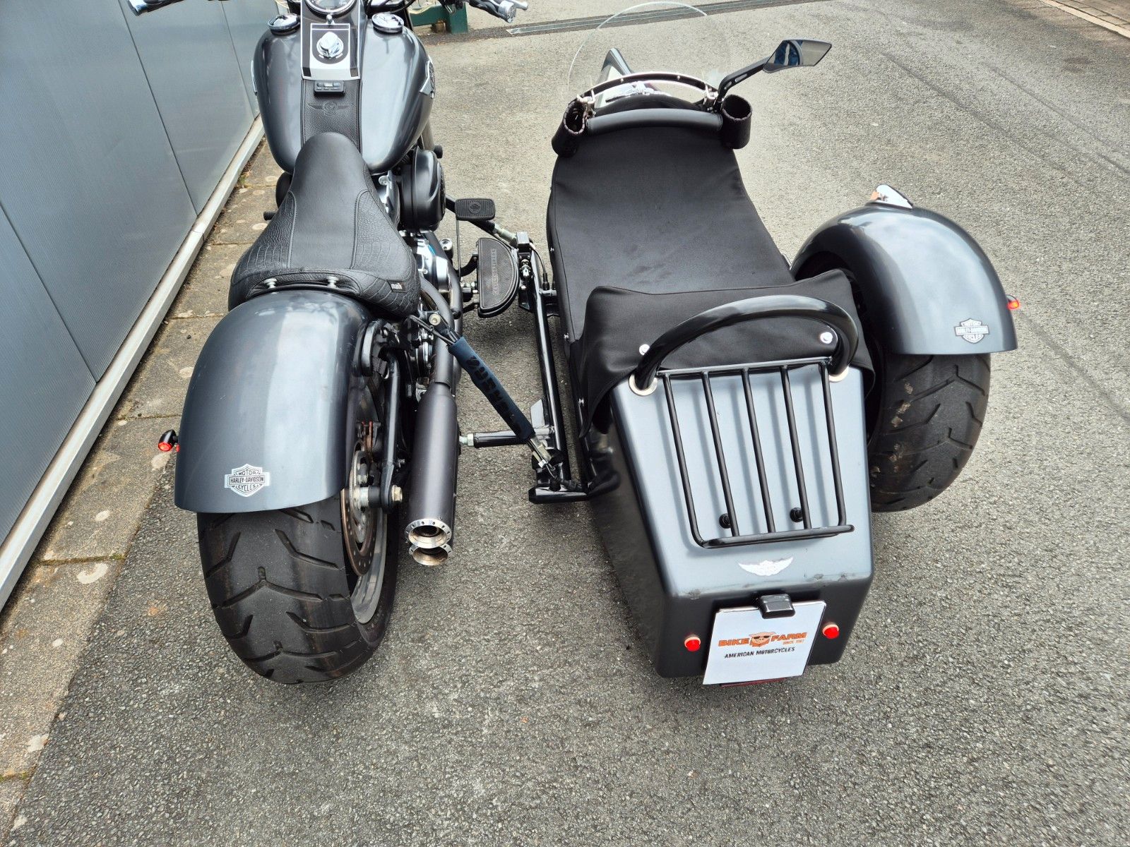 Fahrzeugabbildung Harley-Davidson FLSTFB °°FAT BOY°° - MIT BEIWAGEN -