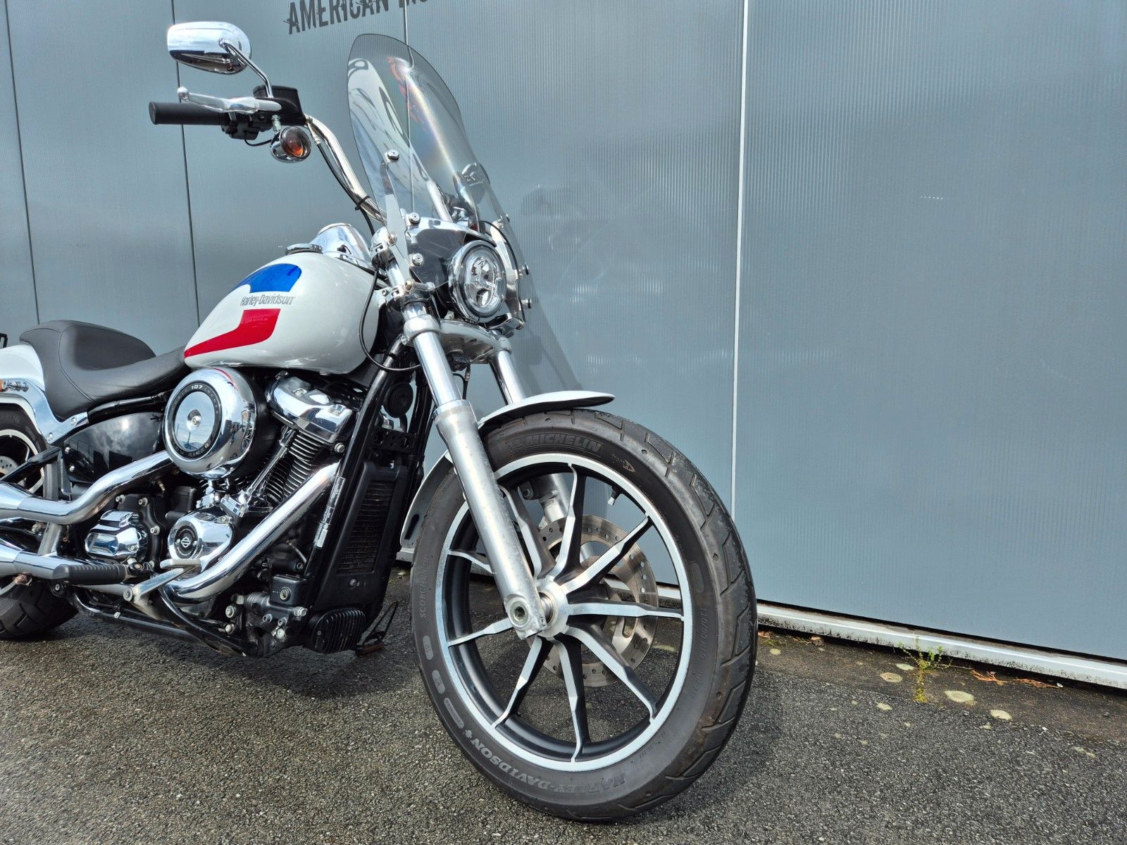 Fahrzeugabbildung Harley-Davidson FXLR °°LOW RIDER°° STONE WASHED WHITE PEARL