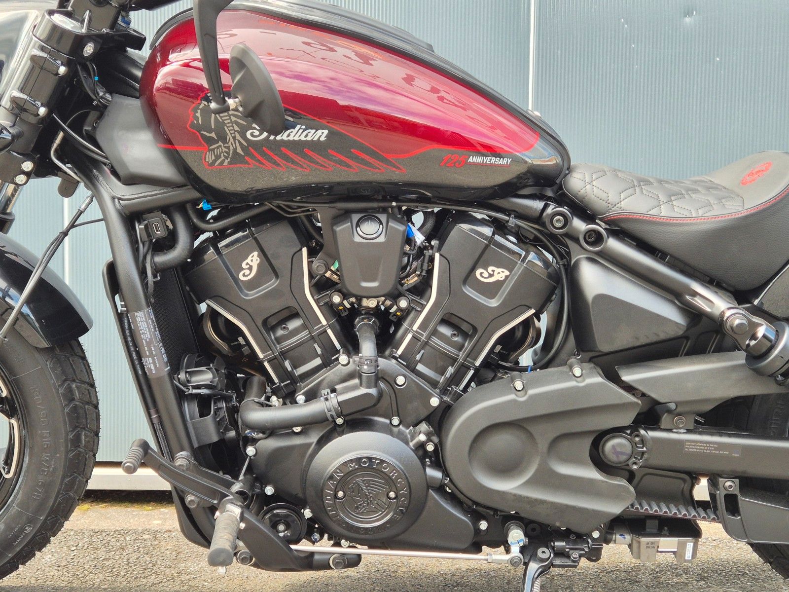 Fahrzeugabbildung Indian SCOUT BOBBER - 125 JAHRE JUBIMODELL -