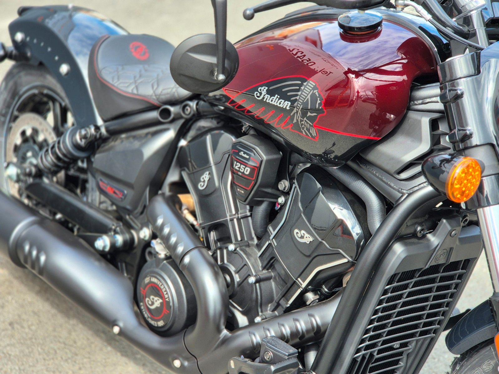 Fahrzeugabbildung Indian SCOUT BOBBER - 125 JAHRE JUBIMODELL -
