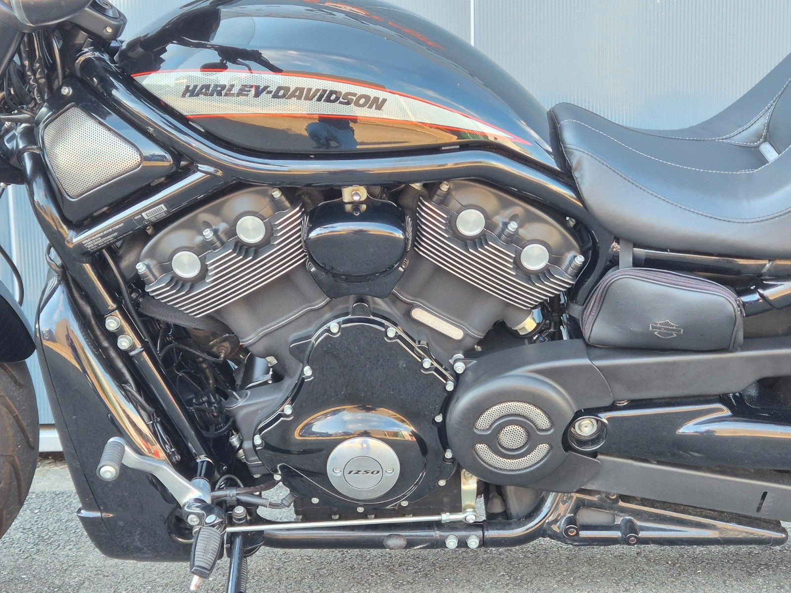 Fahrzeugabbildung Harley-Davidson VRSCDX °°NIGHT ROAD SPECIAL°° - 1.HAND - 5HD -