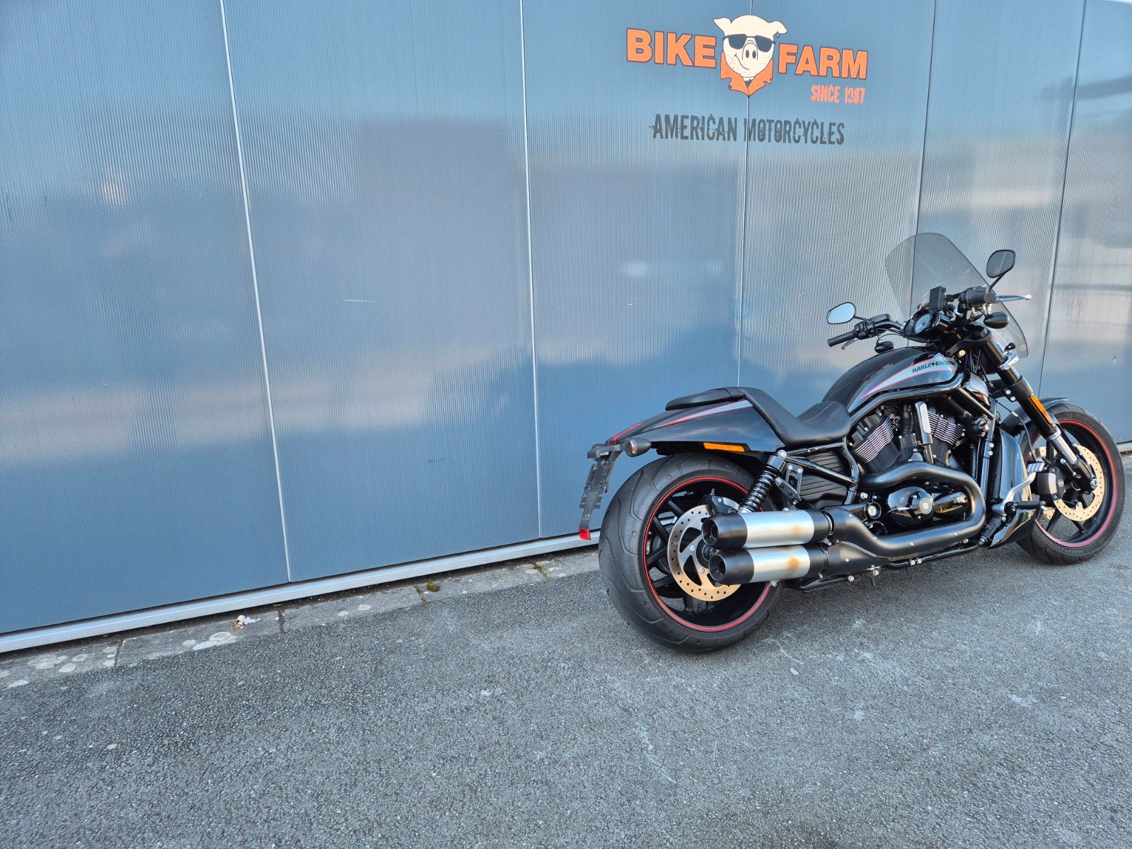 Fahrzeugabbildung Harley-Davidson VRSCDX °°NIGHT ROAD SPECIAL°° - 1.HAND - 5HD -