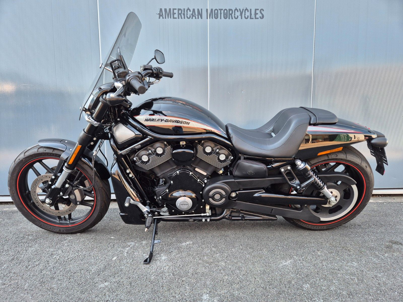 Fahrzeugabbildung Harley-Davidson VRSCDX °°NIGHT ROAD SPECIAL°° - 1.HAND - 5HD -