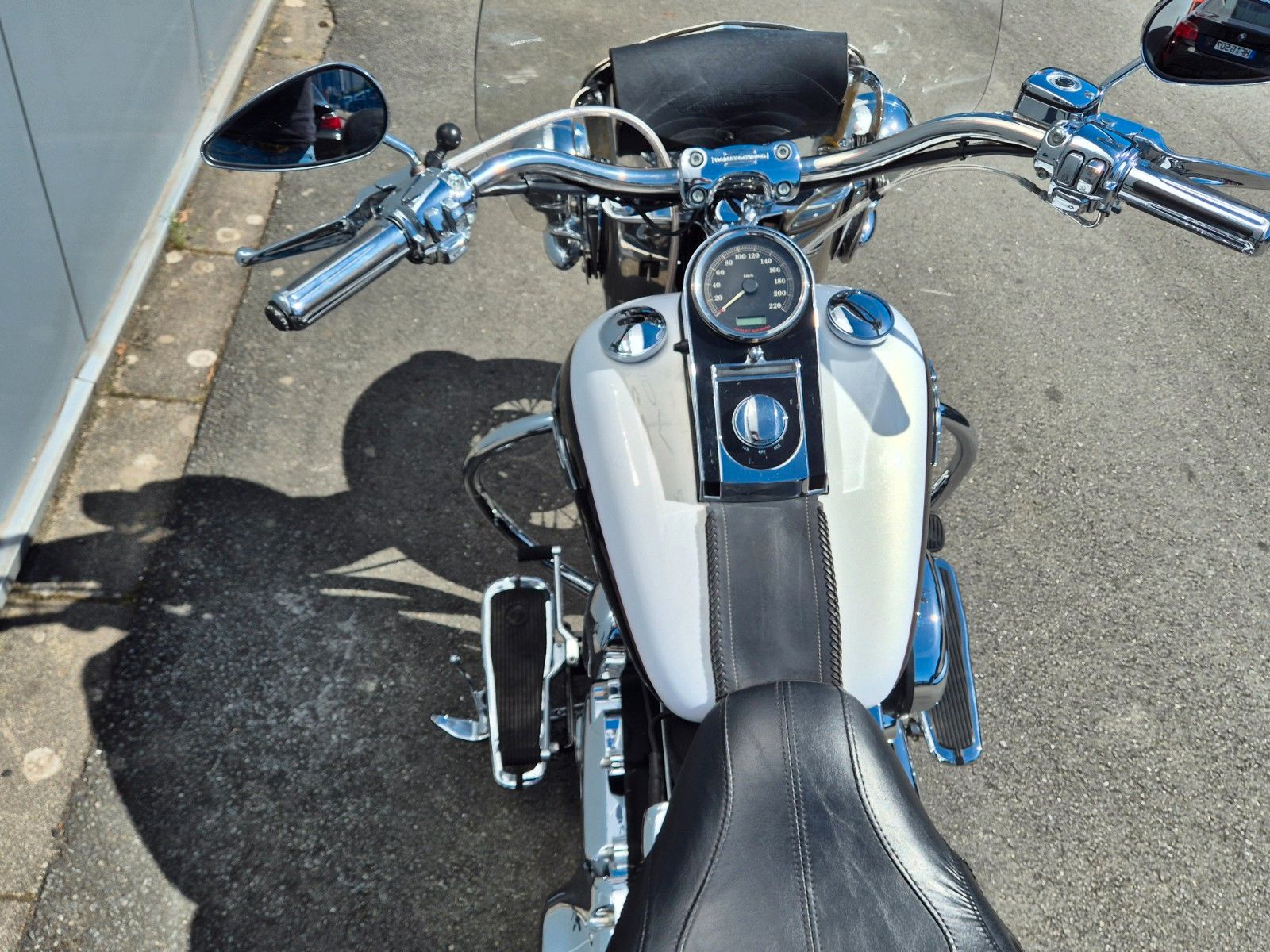 Fahrzeugabbildung Harley-Davidson FLSTN °°SOFTAIL DELUXE°° -2.HAND-DEUTSCHES BIKE-