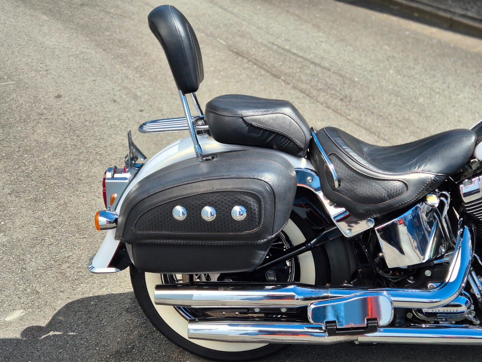 Fahrzeugabbildung Harley-Davidson FLSTN °°SOFTAIL DELUXE°° -2.HAND-DEUTSCHES BIKE-