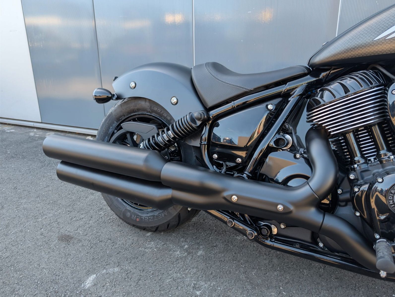 Fahrzeugabbildung Indian CHIEF DARKHORSE * BLACK SMOKE * 2026 NEU