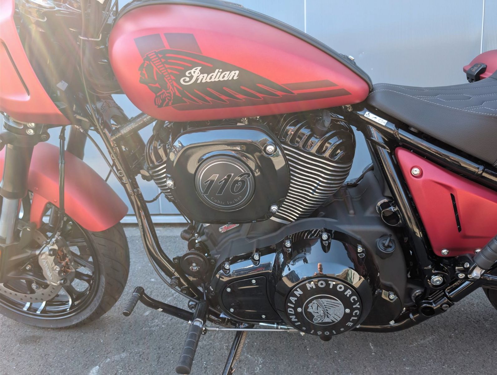 Fahrzeugabbildung Indian SPORT CHIEF RT * RED SMOKE * NEUFAHRZEUG