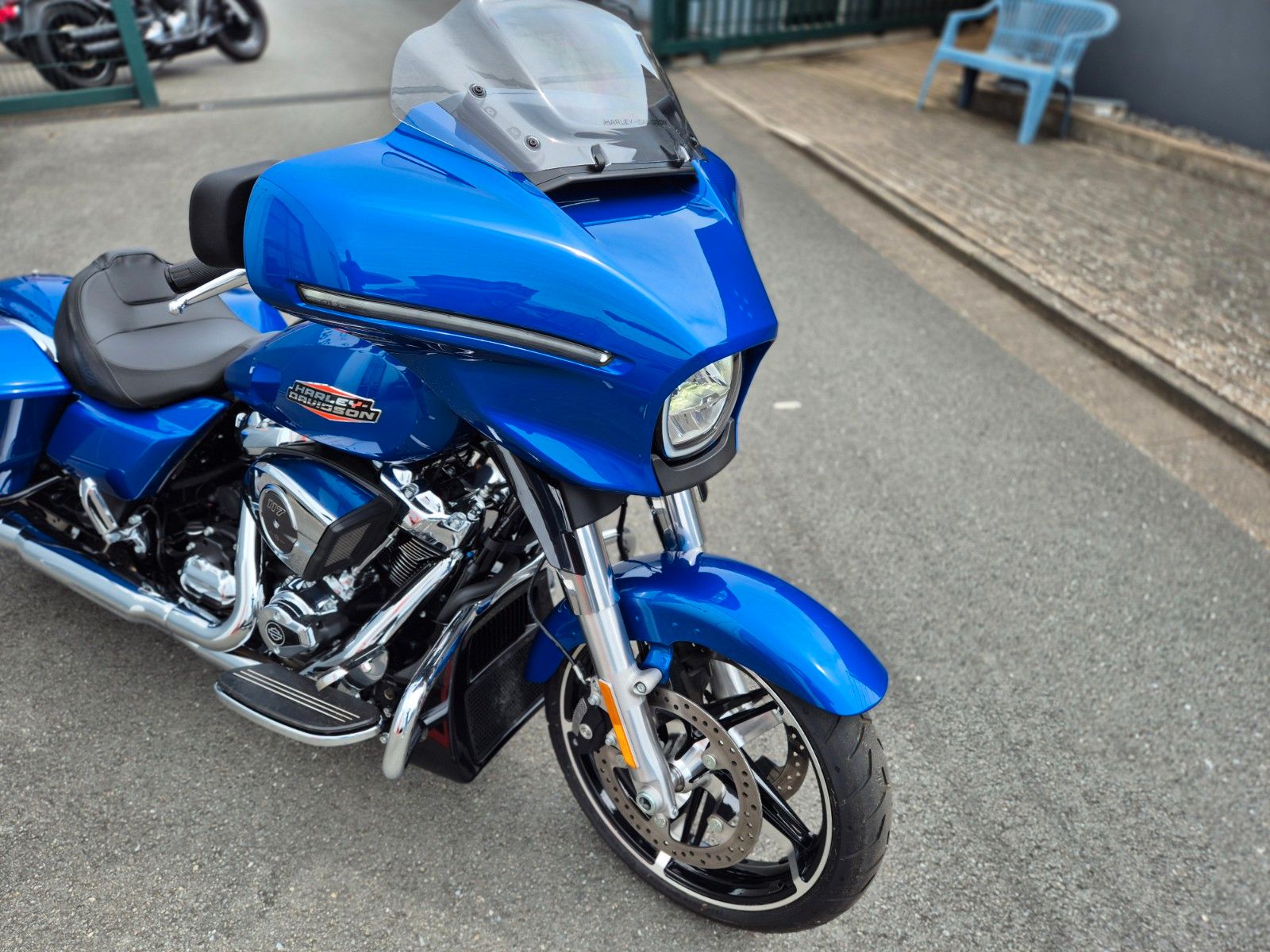 Fahrzeugabbildung Harley-Davidson STREET GLIDE M8 - KESS TECH AUSPUFF -