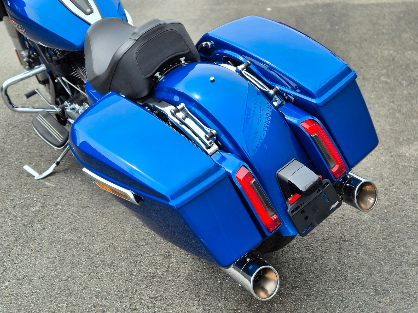 Fahrzeugabbildung Harley-Davidson STREET GLIDE M8 - KESS TECH AUSPUFF -