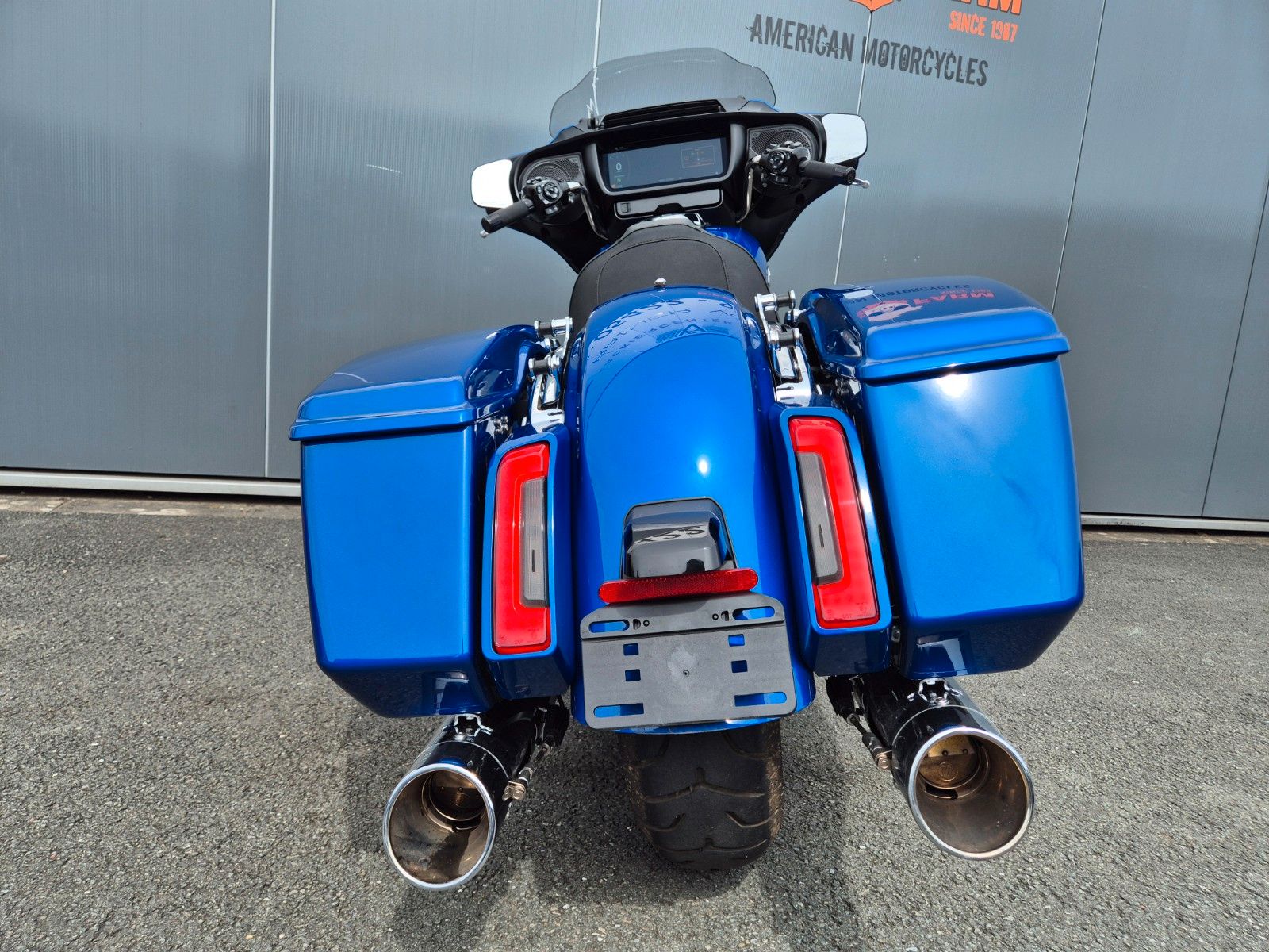 Fahrzeugabbildung Harley-Davidson STREET GLIDE M8 - KESS TECH AUSPUFF -