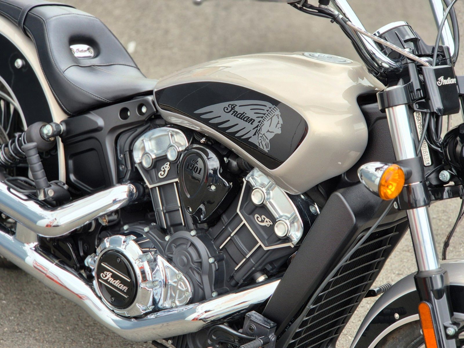 Fahrzeugabbildung Indian SCOUT CLASSIC °°MILLER AUSPUFF°°