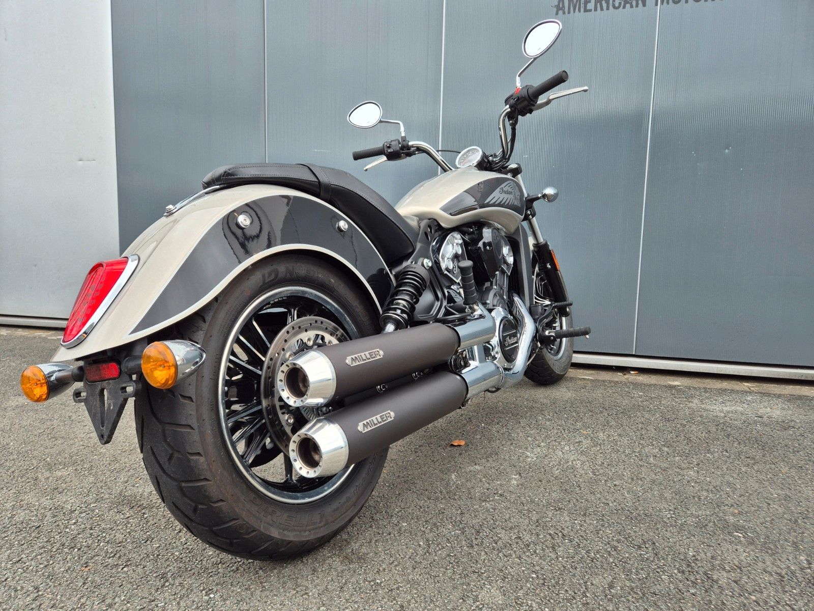 Fahrzeugabbildung Indian SCOUT CLASSIC °°MILLER AUSPUFF°°