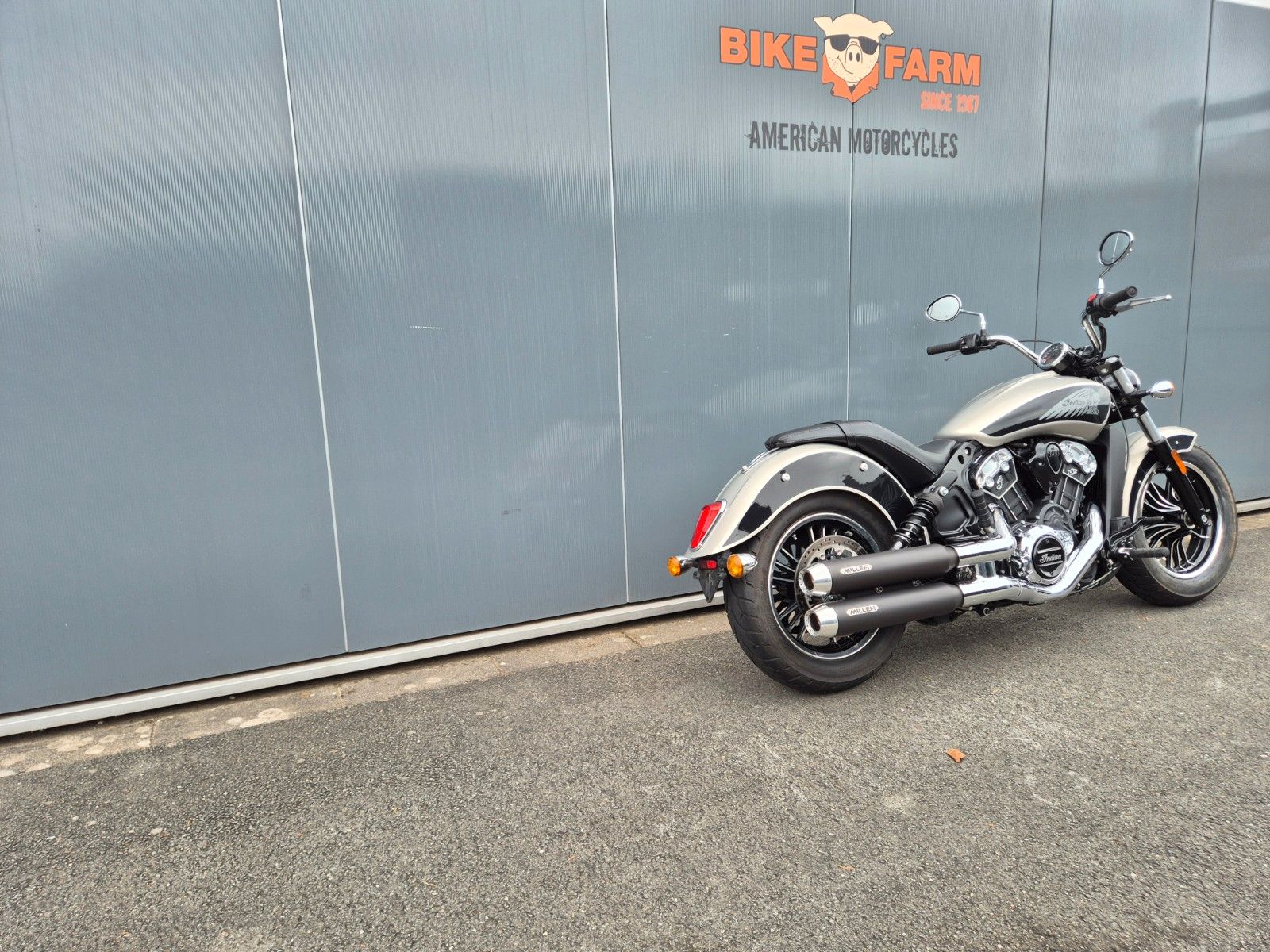 Fahrzeugabbildung Indian SCOUT CLASSIC °°MILLER AUSPUFF°°