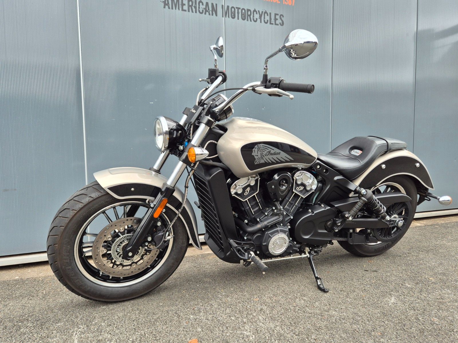 Fahrzeugabbildung Indian SCOUT CLASSIC °°MILLER AUSPUFF°°